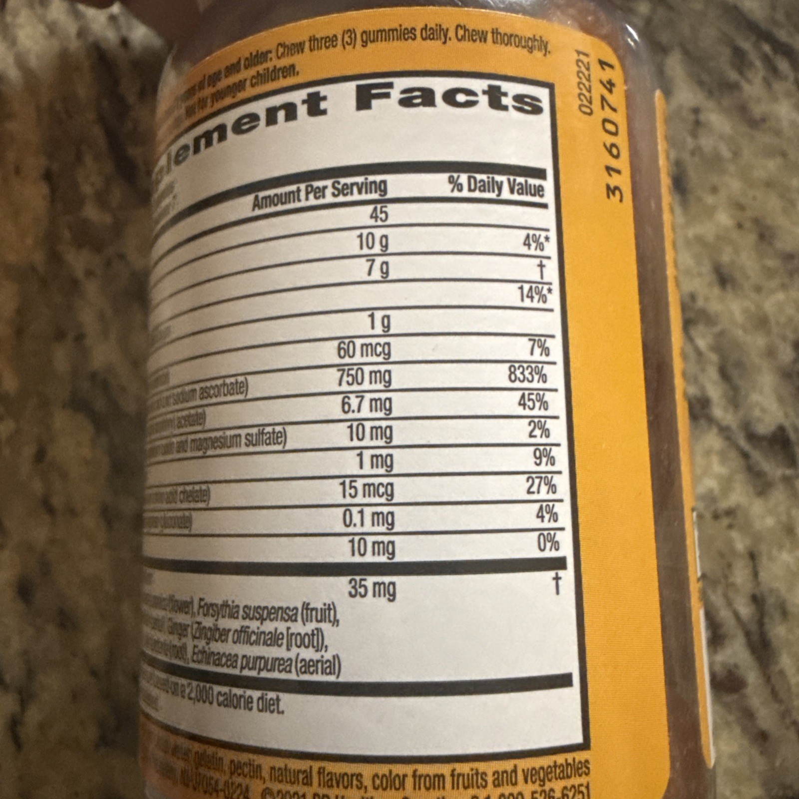 GNC Vitamin C-500 mg Antioxidants Immune Support 250 VegCaps/Airborne 21 Gummies