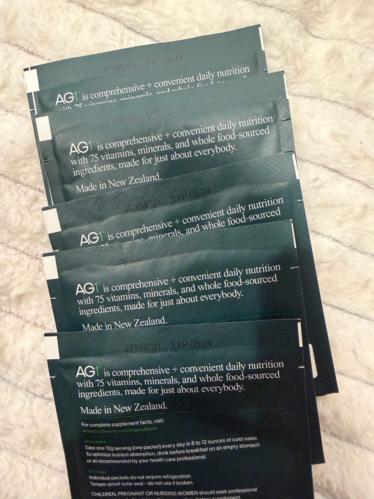AG1 Comprehensive Convenient Daily Nutrition (5 packets), d3+k2 vitamin (1) and