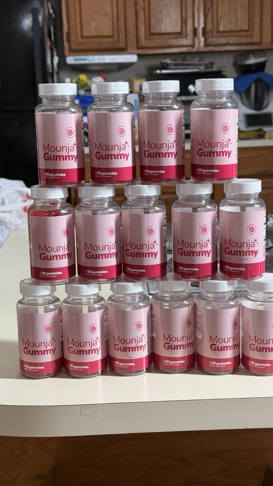 1 BOTTLE Mounja gummies. sealed. expiry 9/2027