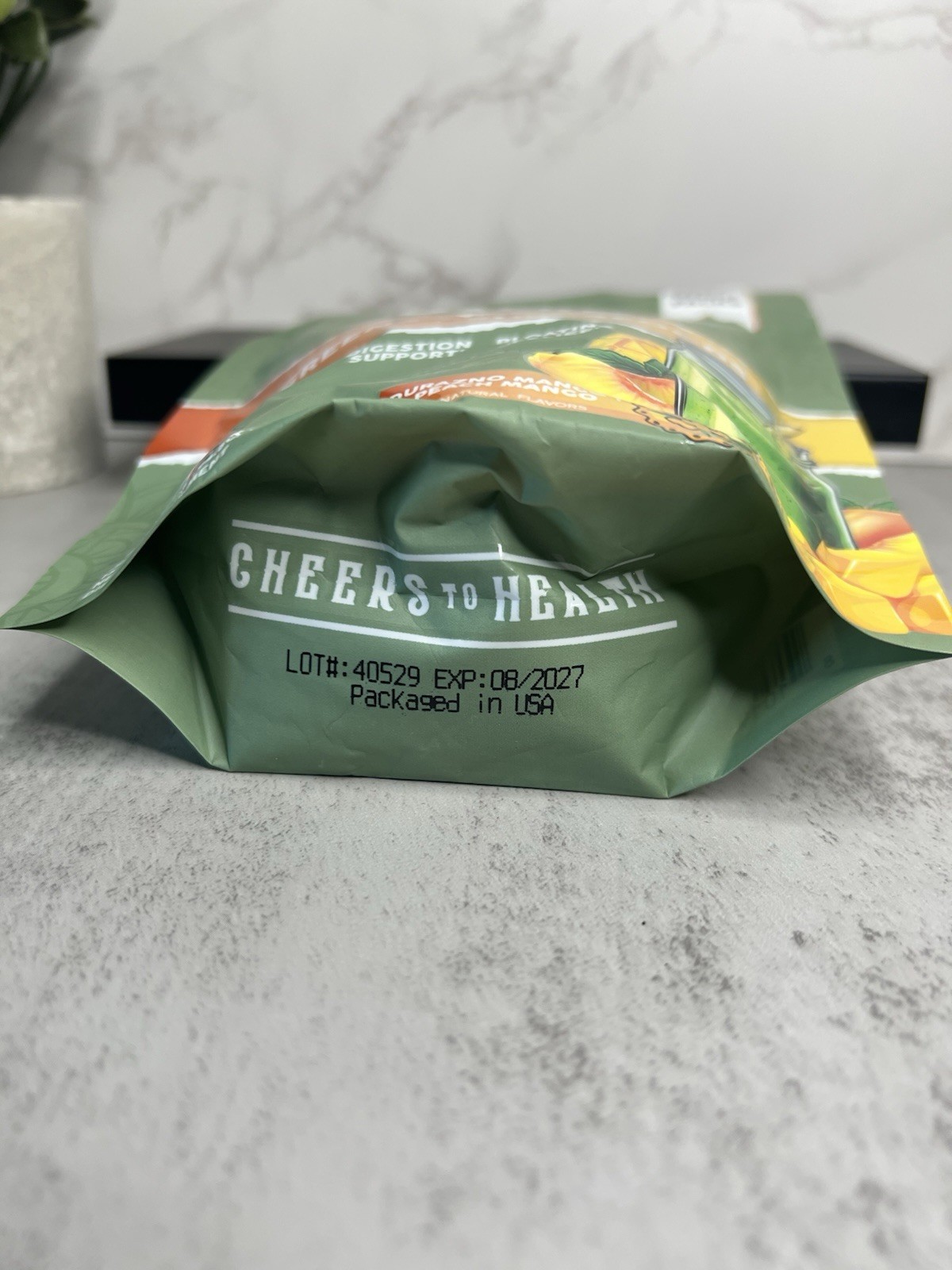 Salud Greens + Superfoods Drink Mix Peach Mango 15 Stick Packs Exp 08/2027