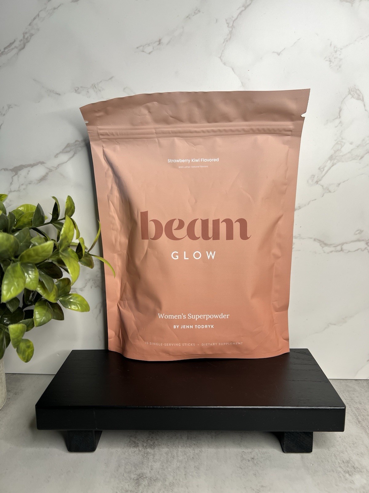 beam Glow Women’s Superpowder Strawberry Kiwi 15 Sticks Gluten-Free Exp 10/2027