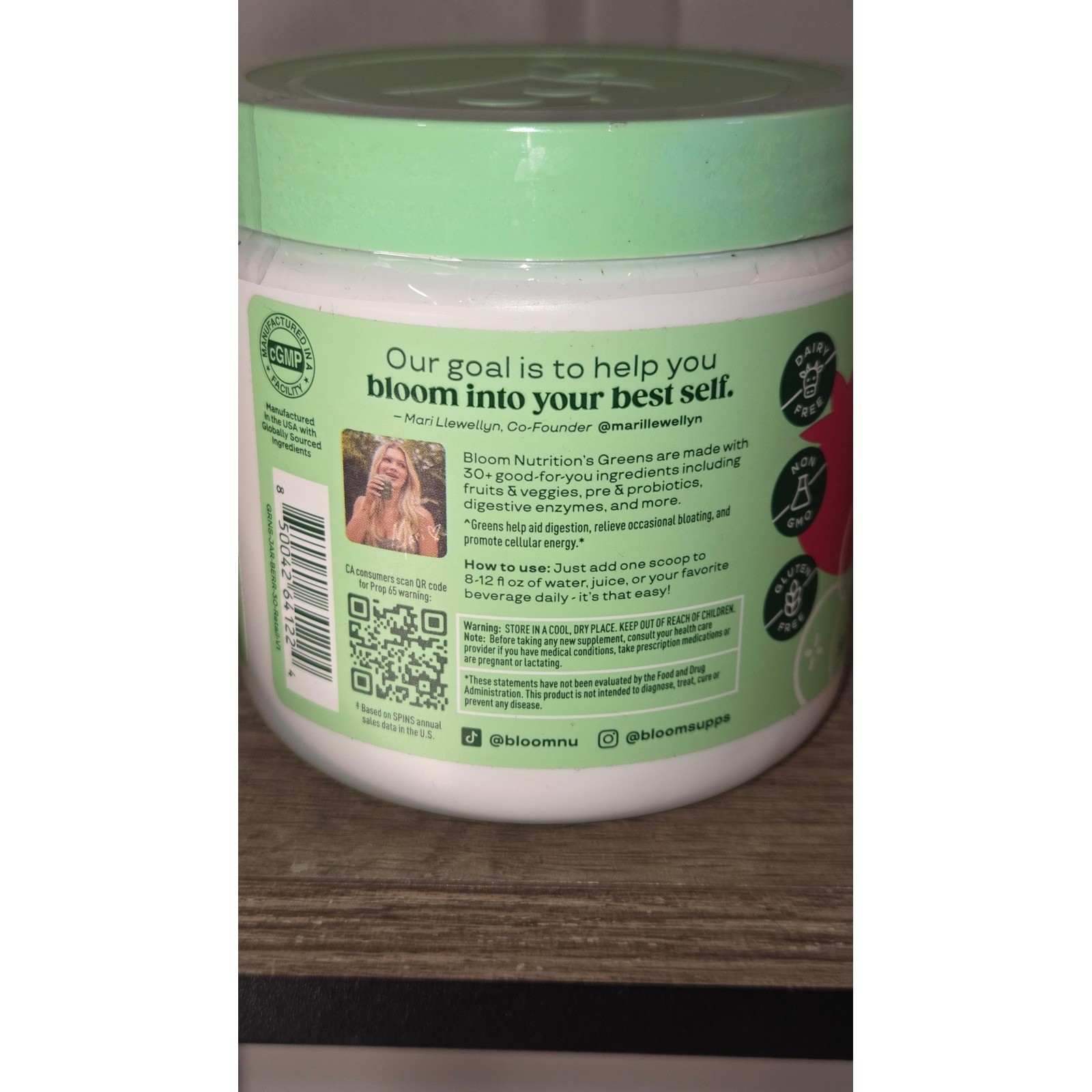 Bloom Nutrition Greens & Superfoods Powder Berry Flavor 30 Servings 5.76oz NEW