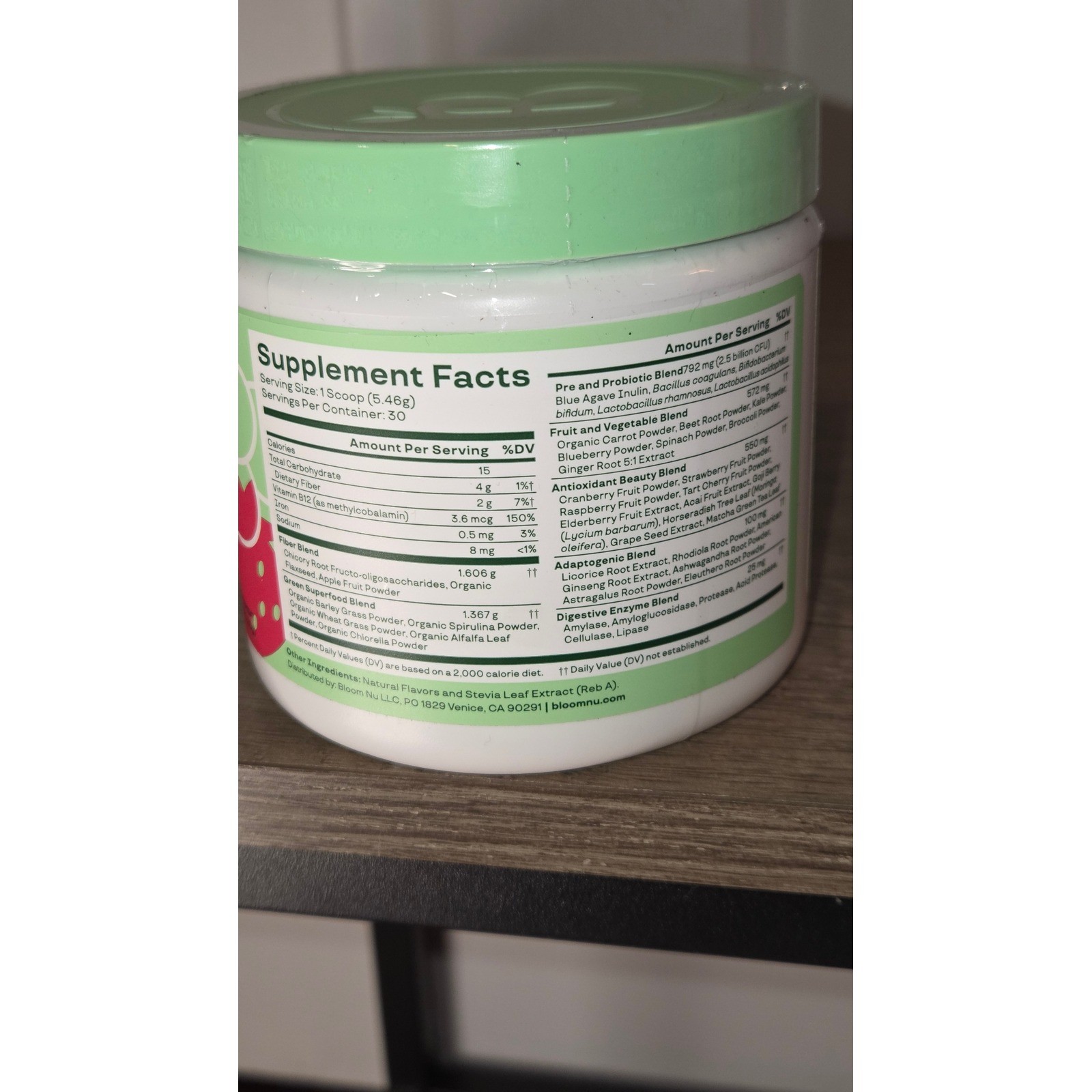 Bloom Nutrition Greens & Superfoods Powder Berry Flavor 30 Servings 5.76oz NEW