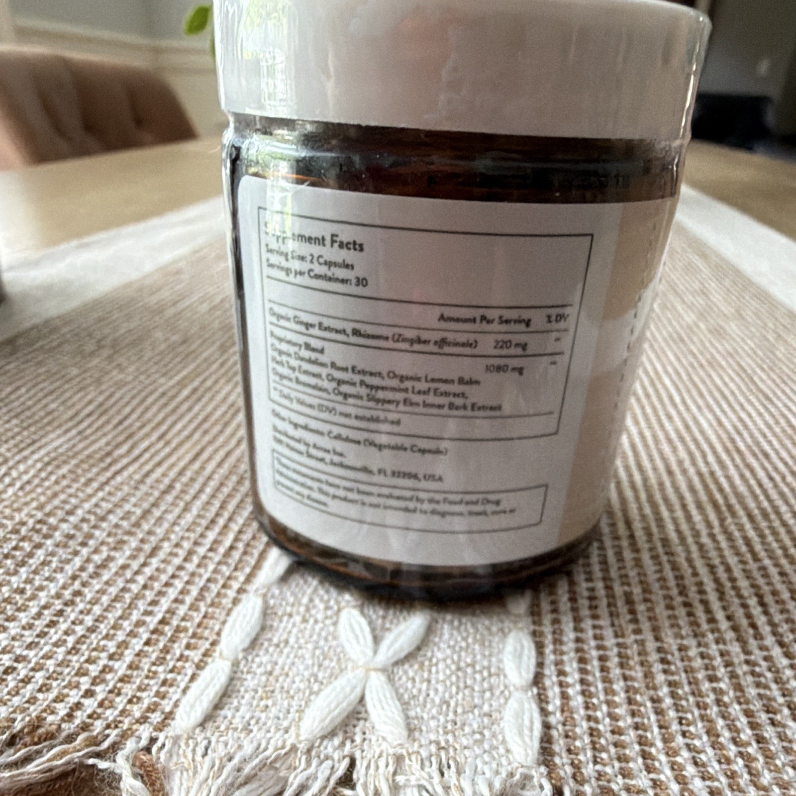 Arrae Bloat Digestive Support Capsules Ginger Lemon Balm 60ct Vegan Organic