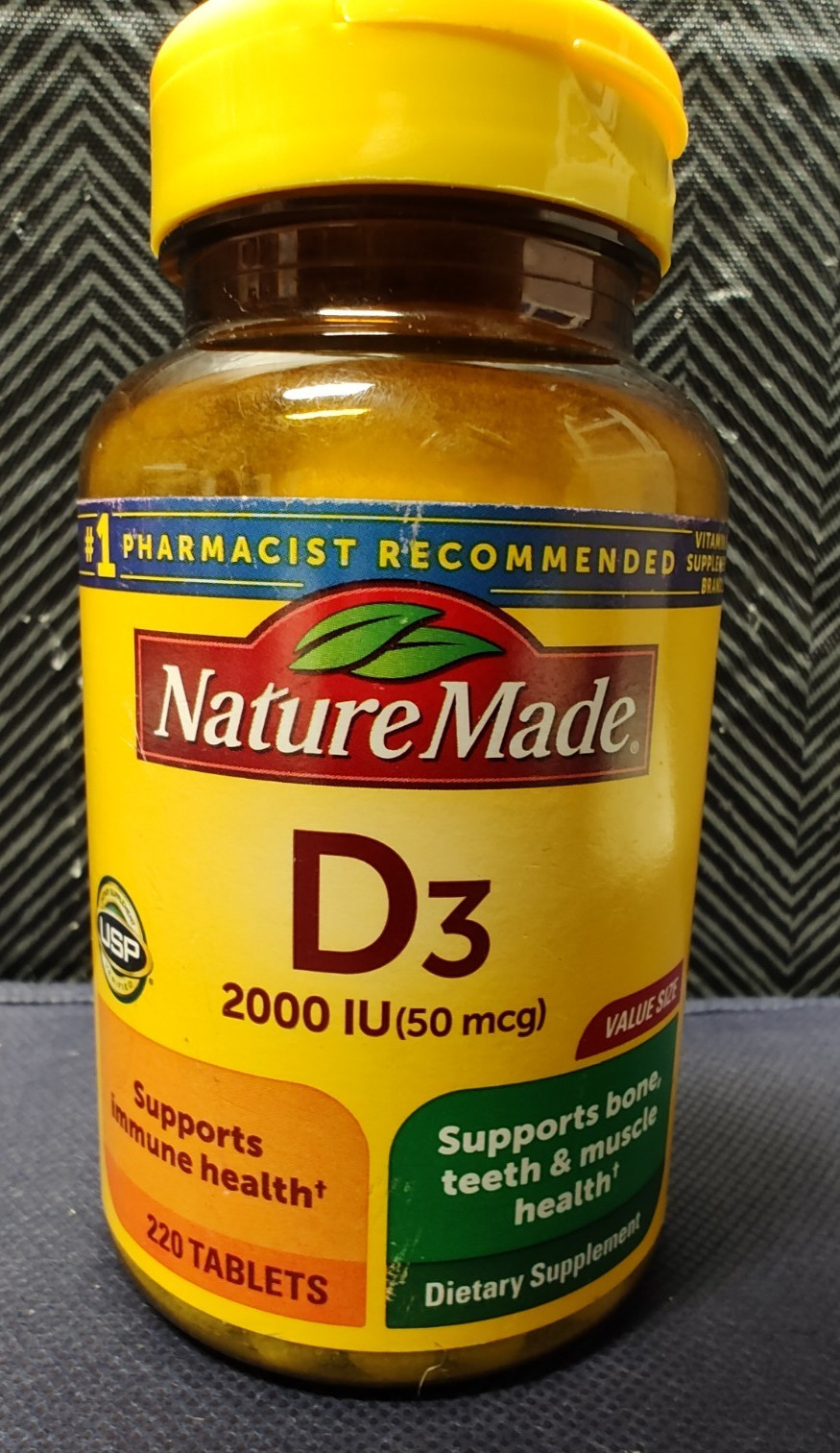 Nature Made D3 2000 iu 220ct immune health supplement EXP4/26 B83