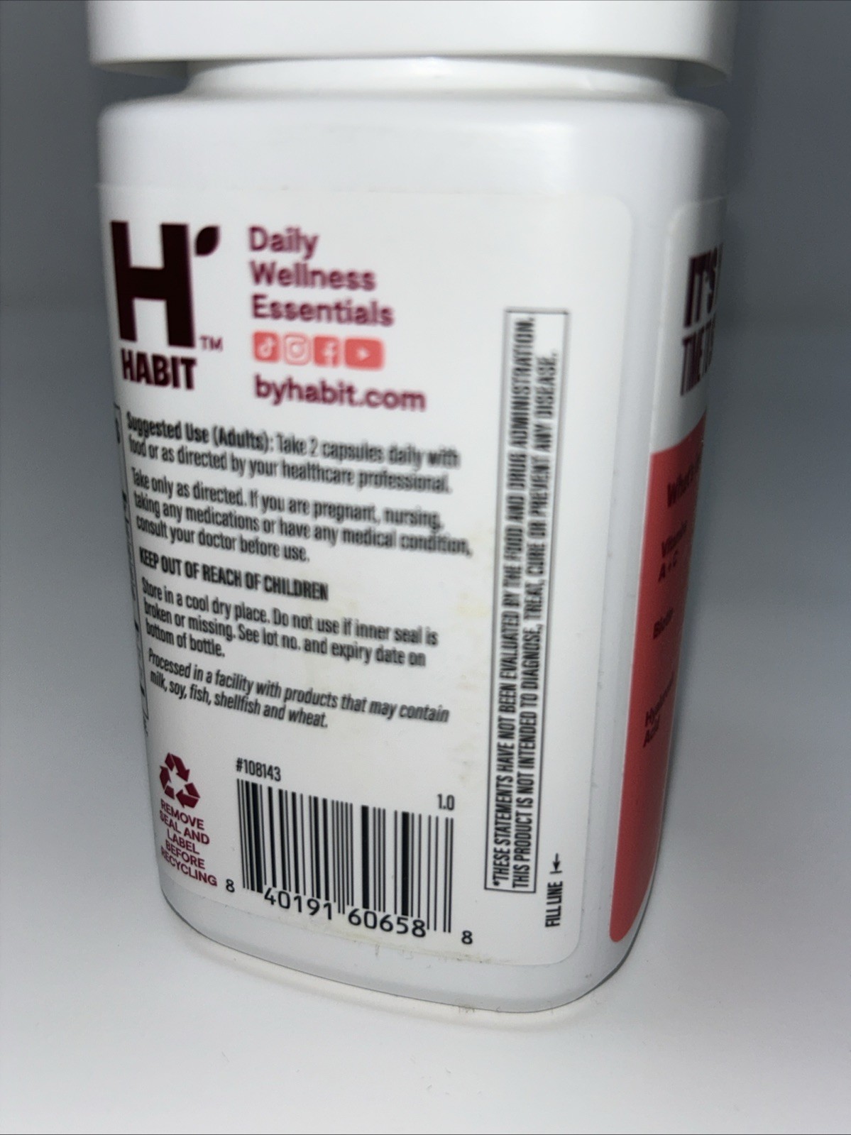 Habit Hair Skin Nails 60 Capsules – Supports Hydration – Exp 01/2027 – Brand New