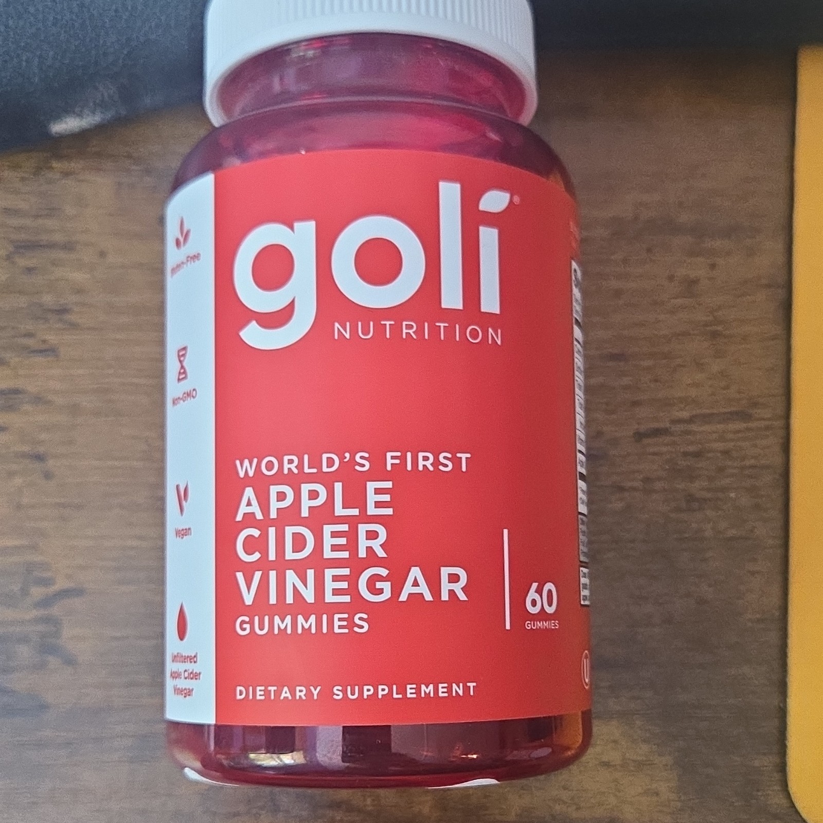 Goli Nutrition Apple Cider Vinegar Gummies 60ct Vitamin B12 Vegan Gluten-Free