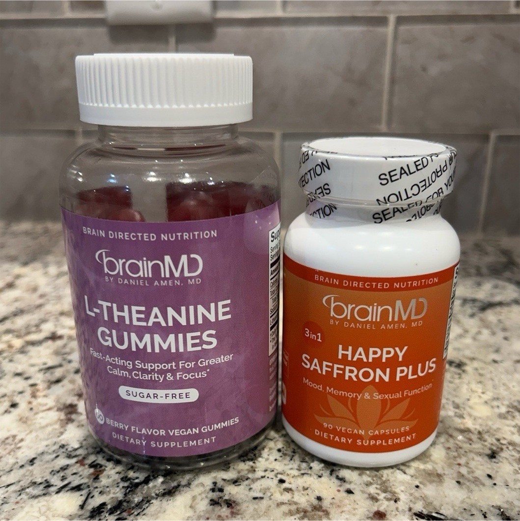 BrainMD L-Theanine Gummies Berry Sugar-Free Vegan + Happy Saffron Plus 90 Caps