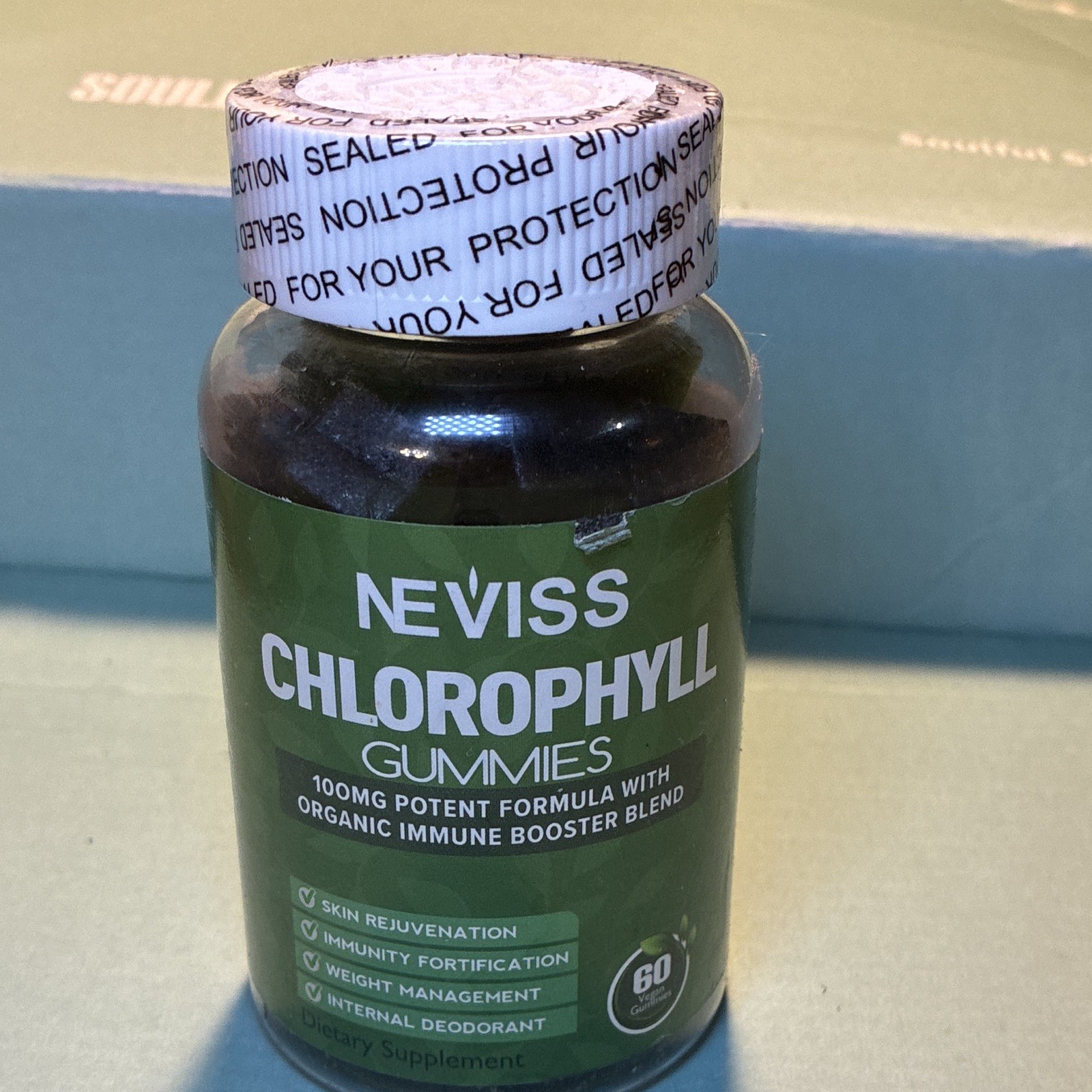 NEVISS Chlorophyll Gummies 100mg 60 Count Vegan Non-GMO Sugar-Free Gluten-Free