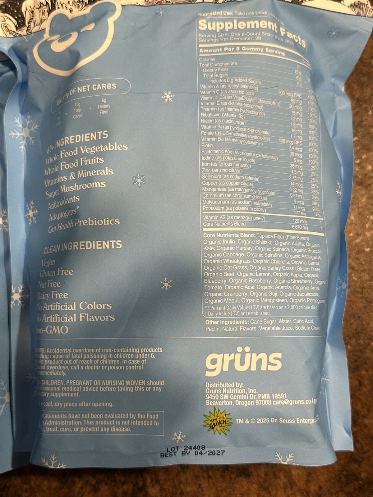 grüns Superfoods Greens Gummies Original & Sour Grinch Punch, 4 bags total
