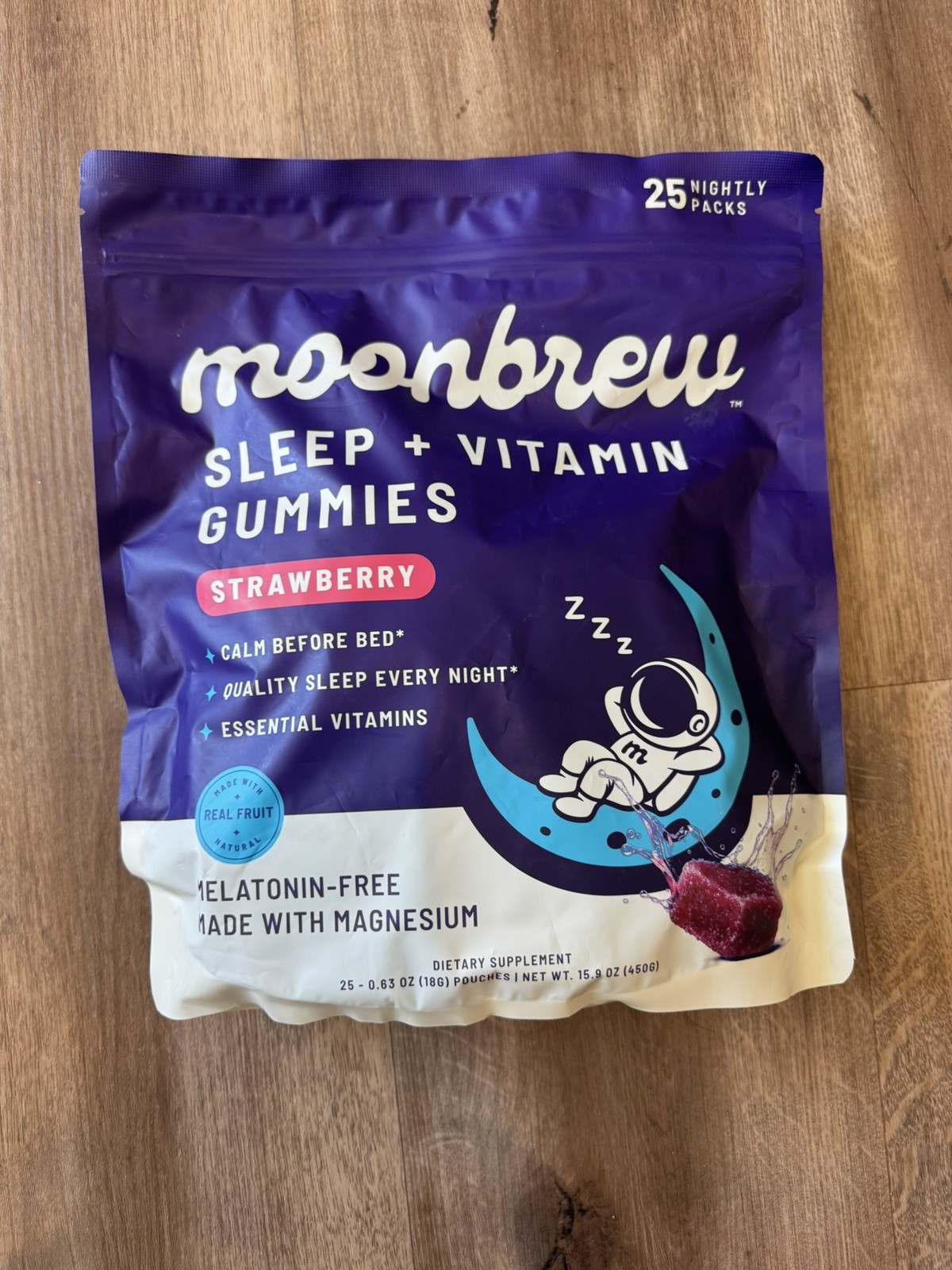 moonbrew Sleep Support Melatonin-Free Magnesium Gummies Strawberry 25 Pack