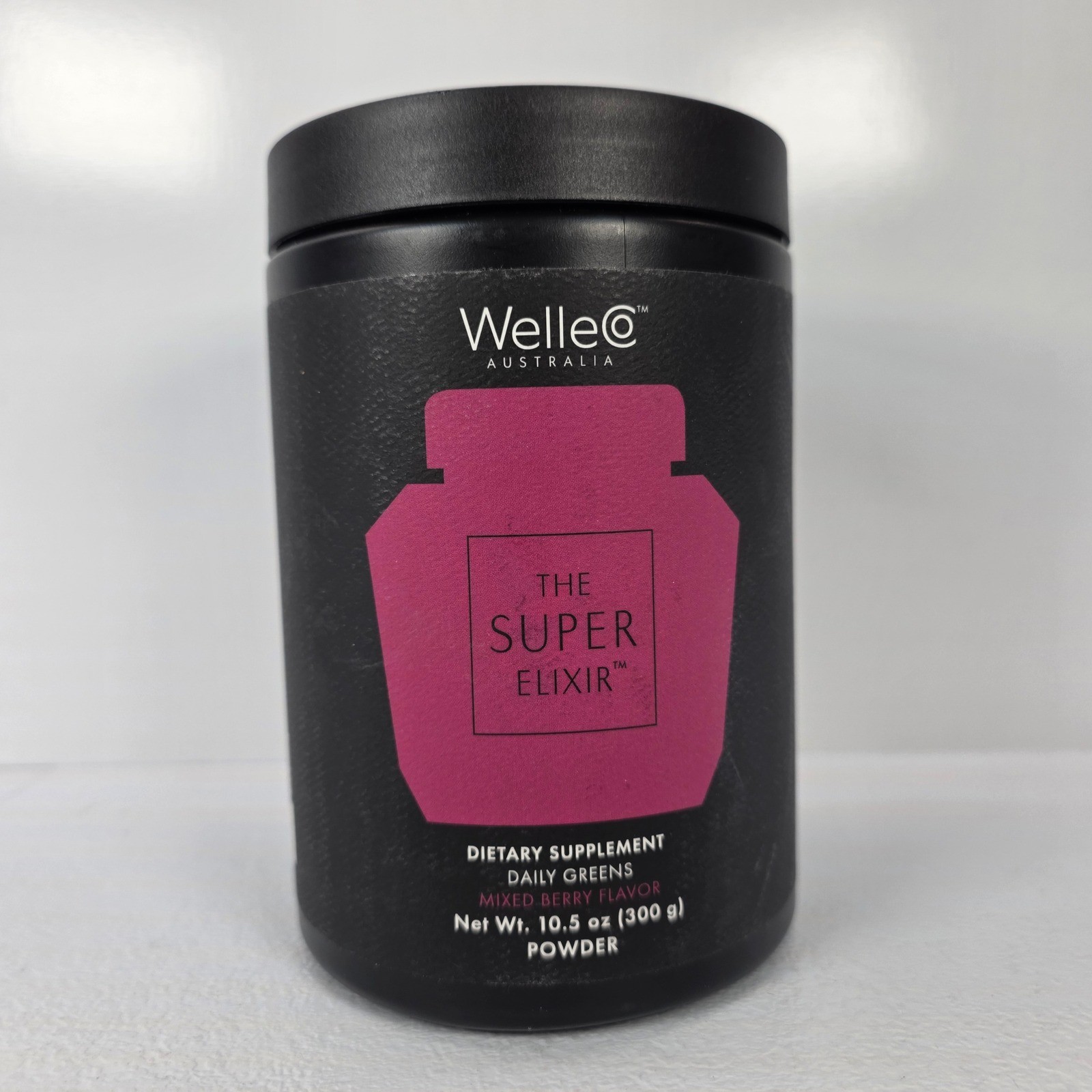 WelleCo The Super Elixir Daily Greens Powder Mixed Berry 10.5oz 300g Exp 04/2027