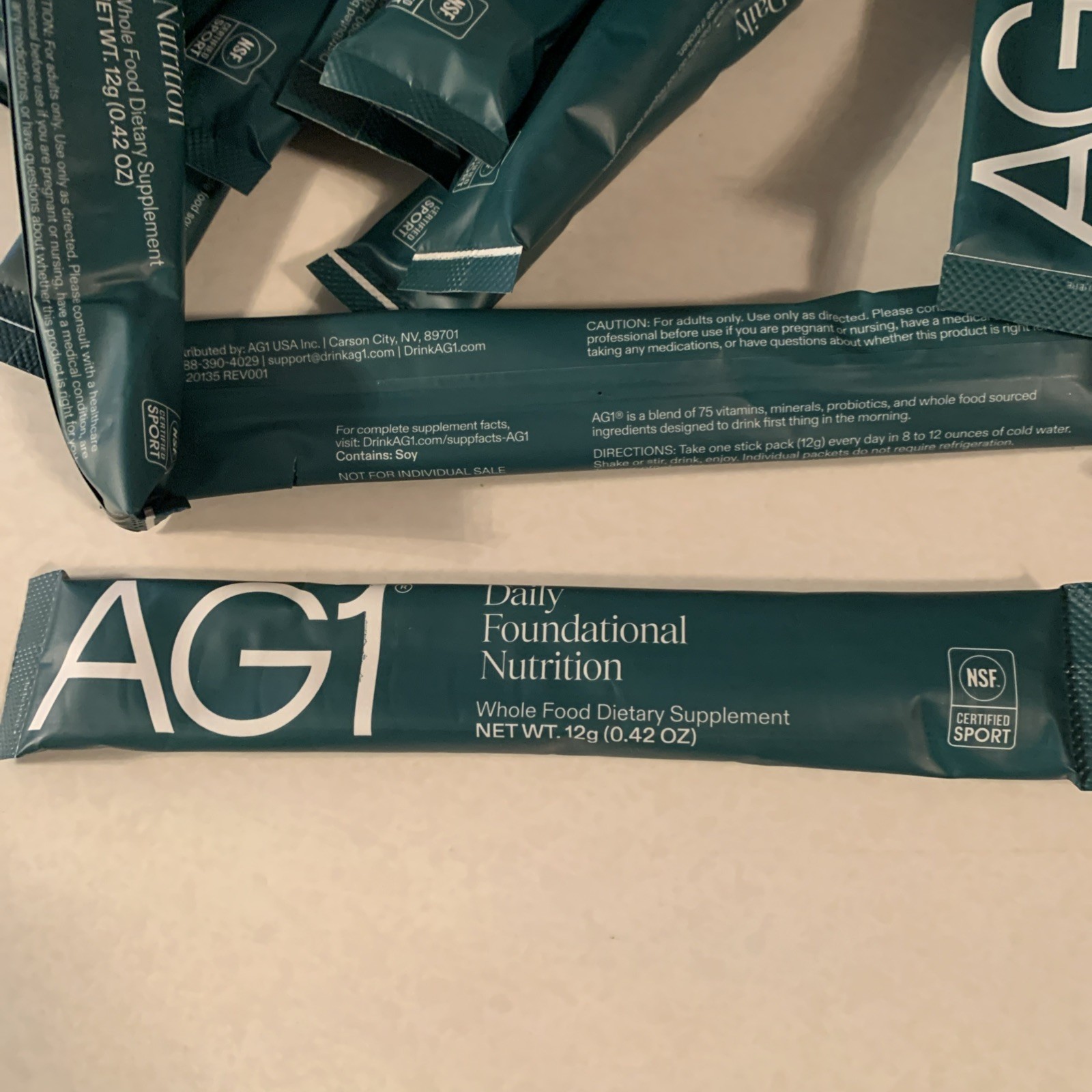 AG1 Athletic Greens Powder Supplement 50 Travel Daily Serving Packs Lot Exp 5/26