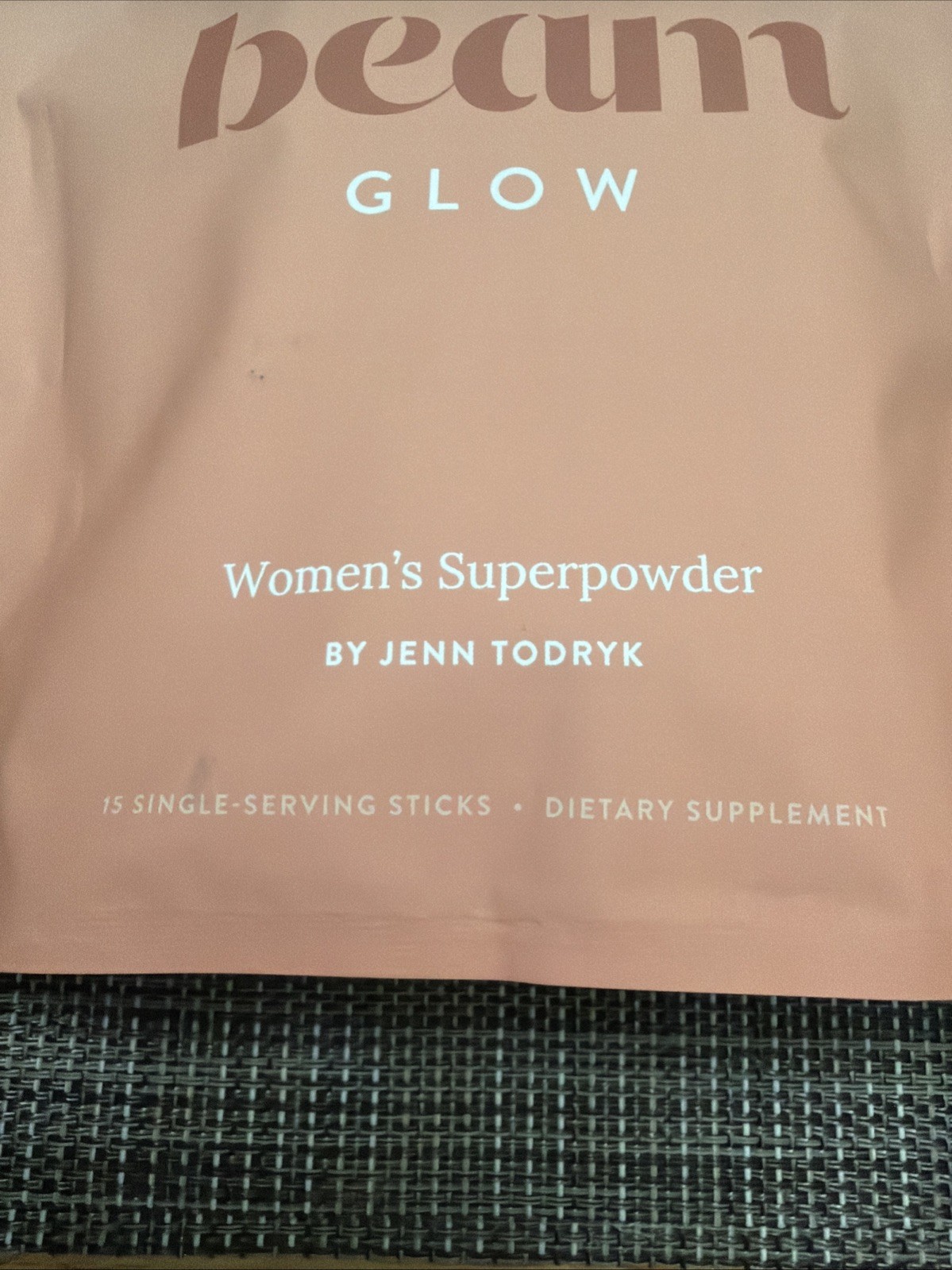 Beam Glow Women’s Superpowder Strawberry Kiwi 15 Sticks BRAND NEW EXP 10/2027