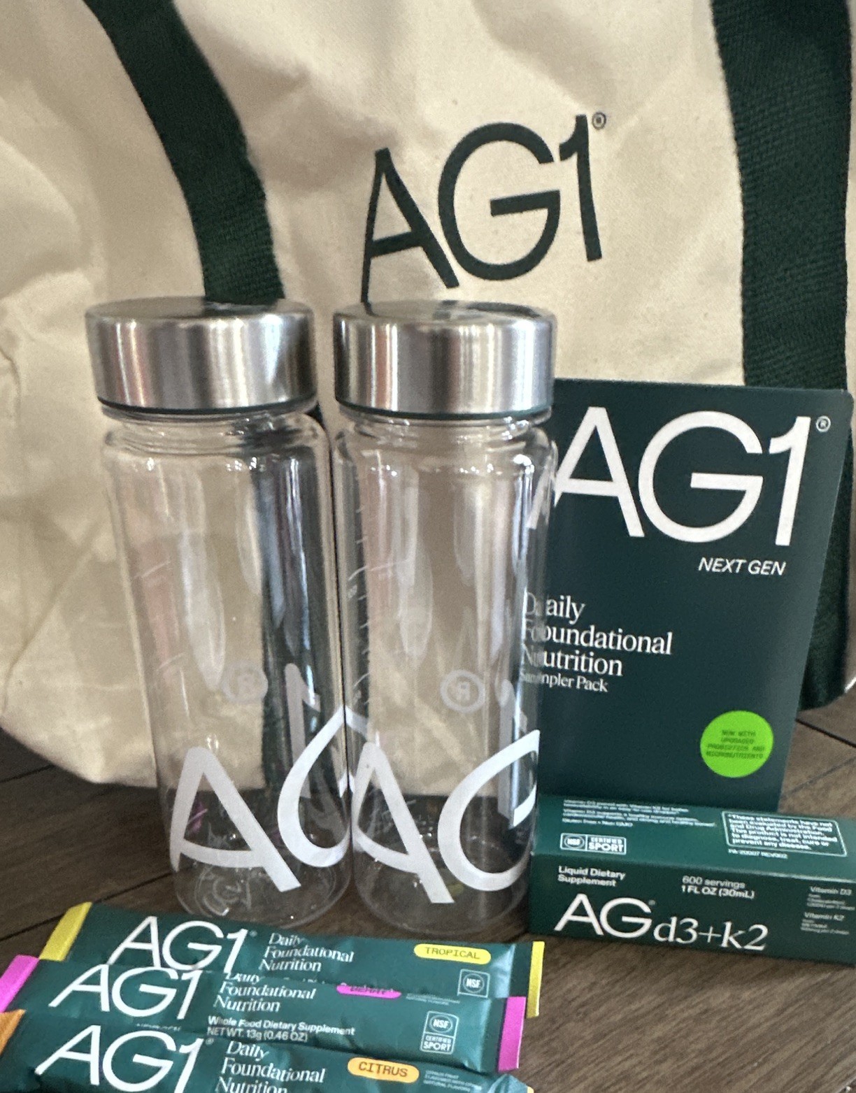 AG1 Next Gen (2) Sampler Packs (1) D3+K2 (2) Shakers Tote NSF Sport Starter Kit