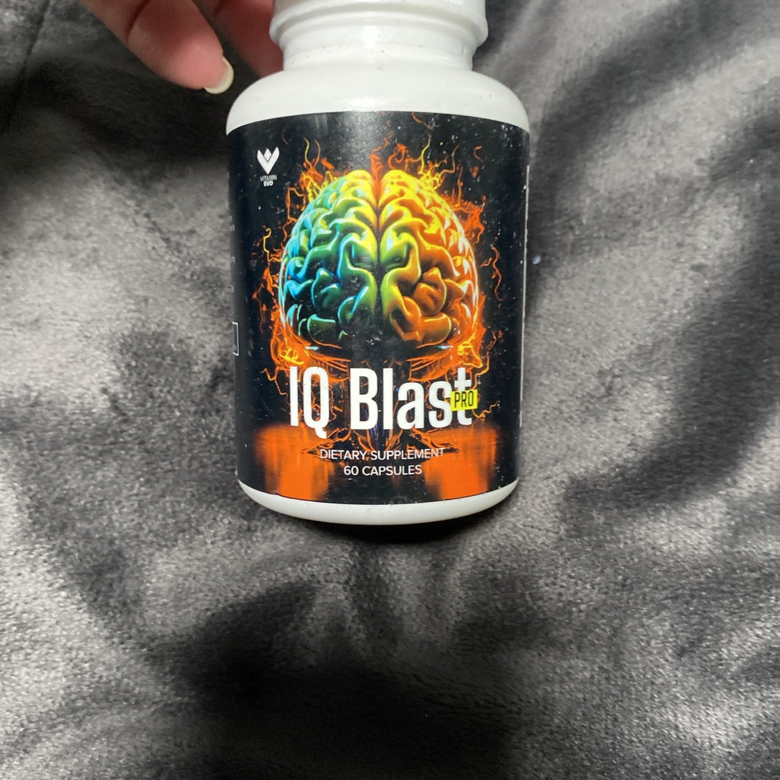 IQ Blast Pro nootropic Brain Supplement 30 Day Supply 60 Capsules Exp 08/27