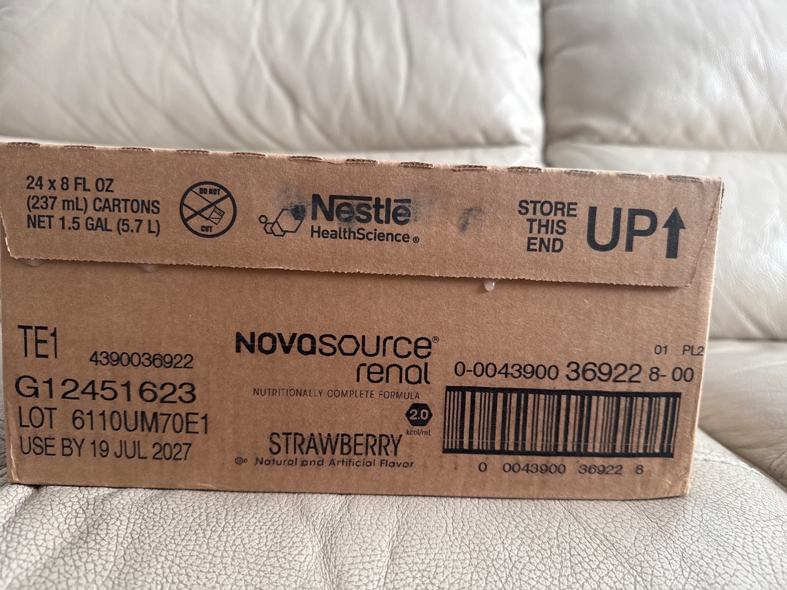 Case of 24 8oz cartons. Nestle Novasources Renal Nutritionally Strawberry flavo