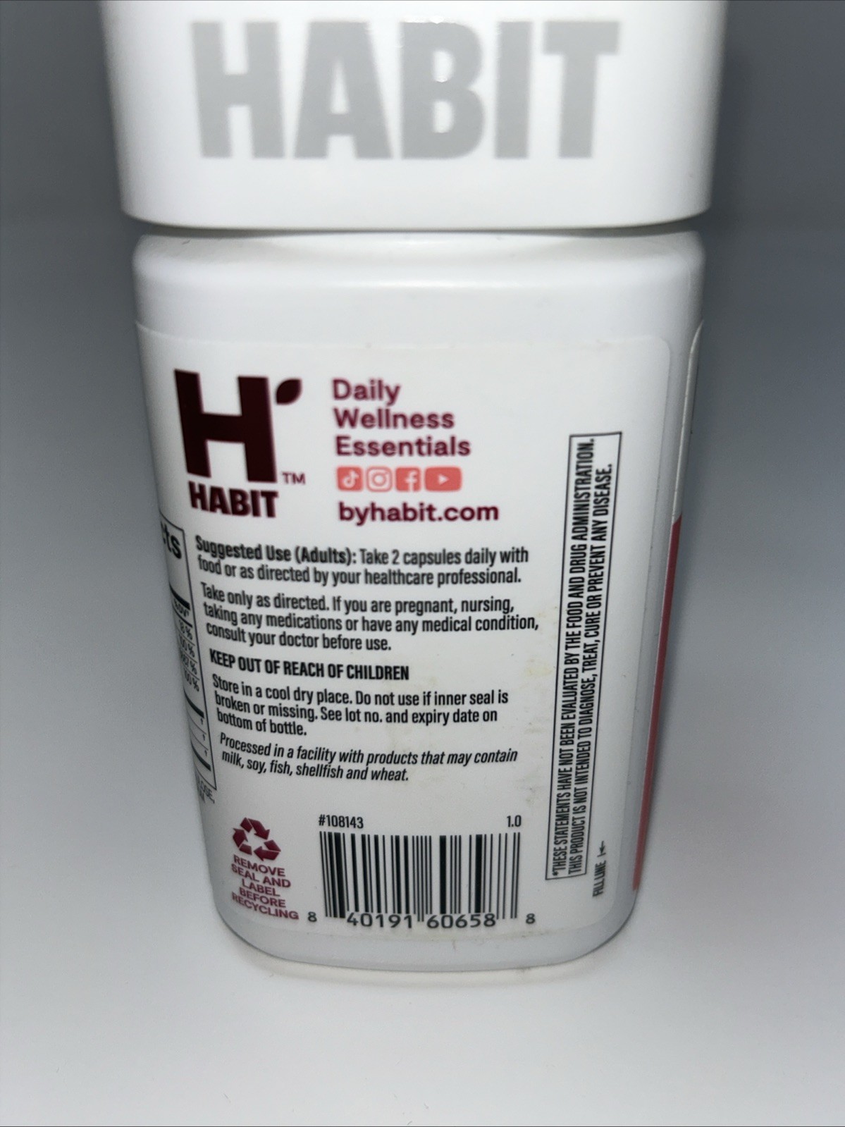 Habit Hair Skin Nails 60 Capsules – Supports Hydration – Exp 01/2027 – Brand New