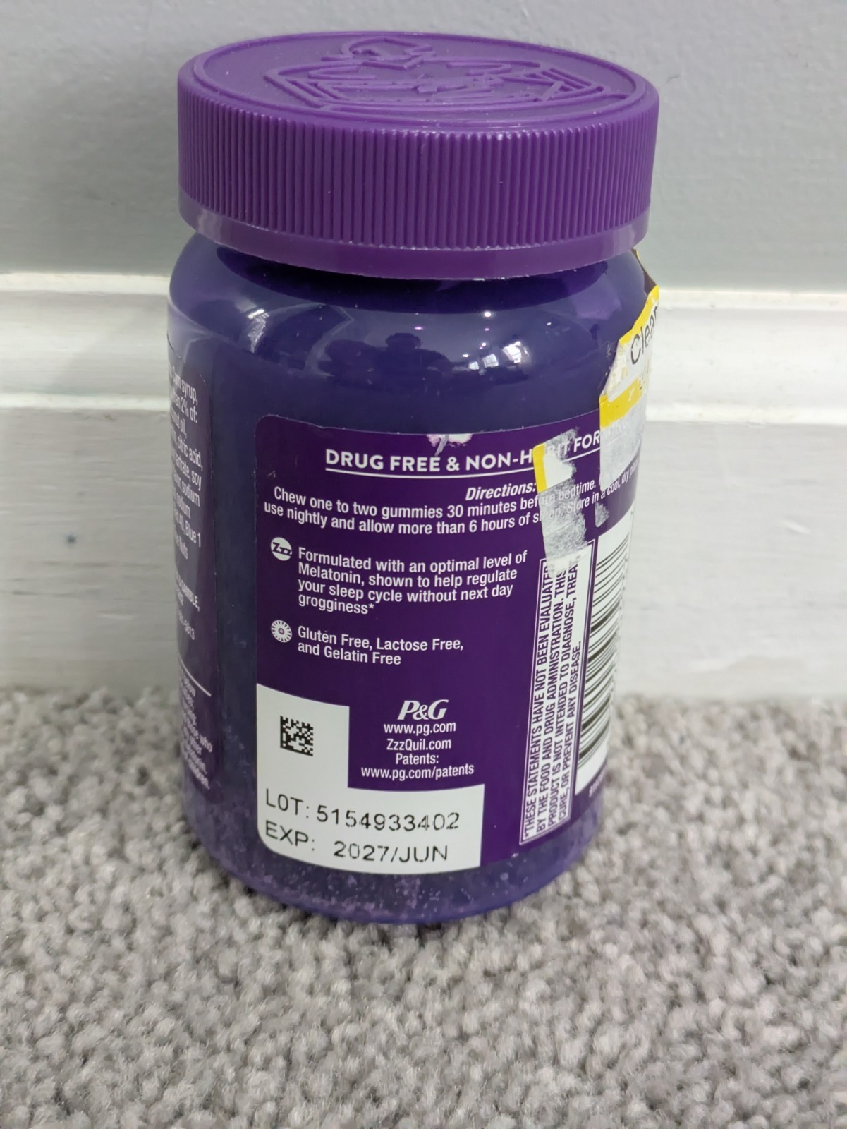NEW Vicks PURE Zzzs Melatonin Lavender Sleep Aid Gummies 48 Count Exp 06/2027