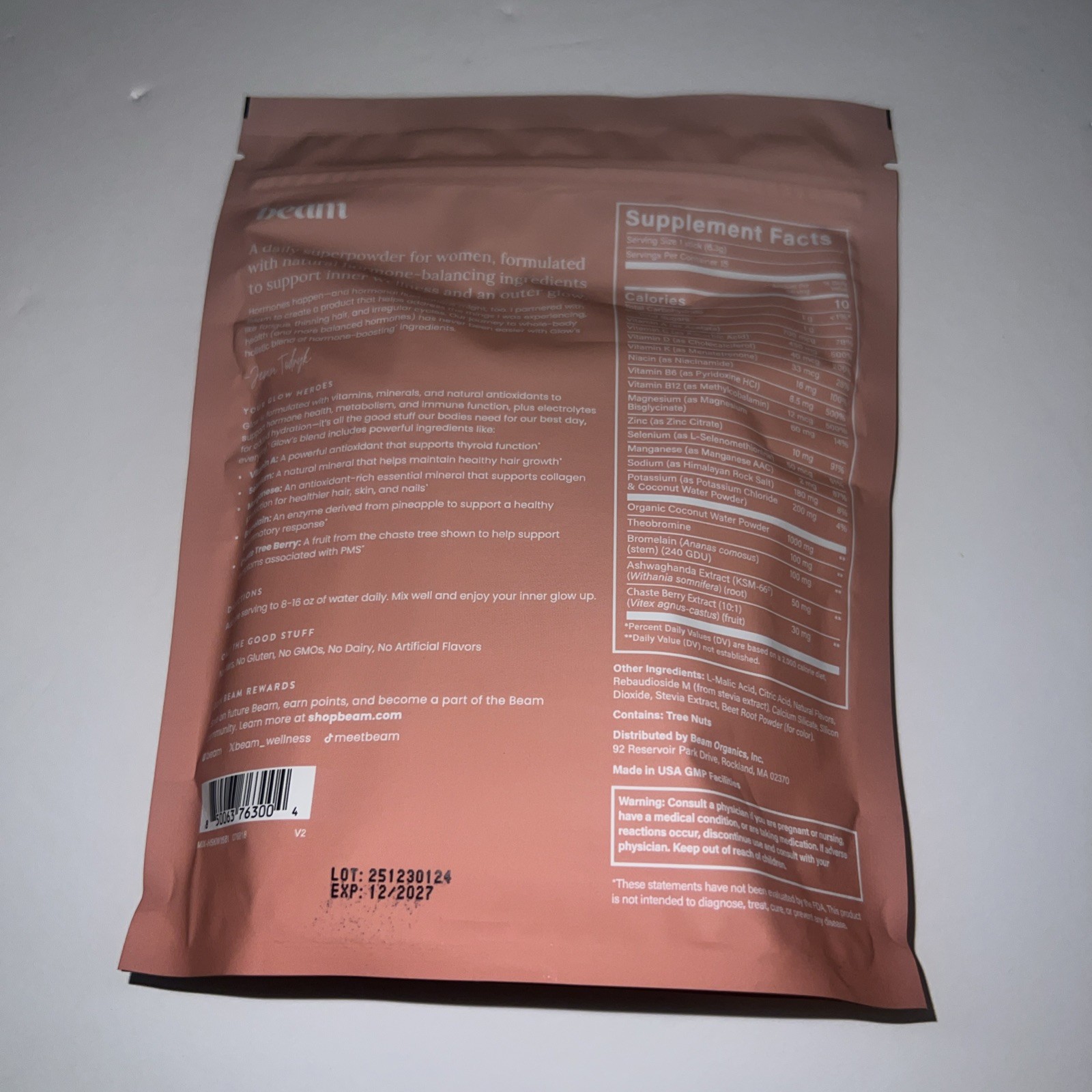 Beam Glow Women’s Superpowder Strawberry Kiwi Hormone Support Powder 15 Sticks
