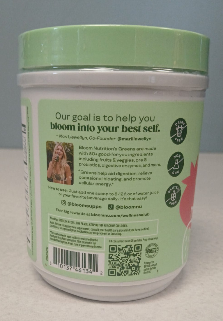 BLOOM NUTRITION Greens and Superfoods Powder Strawberry Kiwi 48 Servings NEW