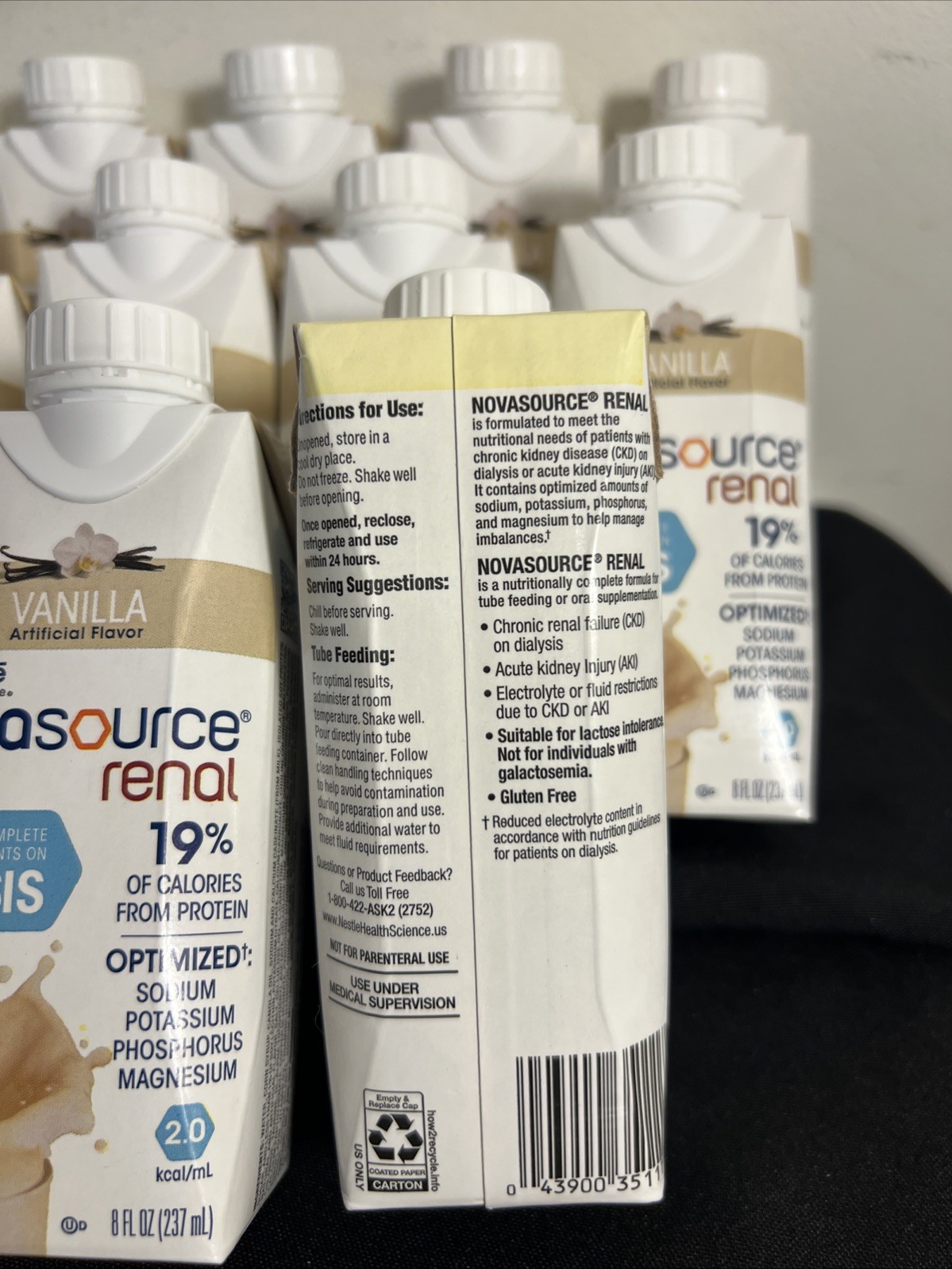15 Nestle Vanilla Flavor Novasource Renal Formula 8 oz Cartons EXP 12/26