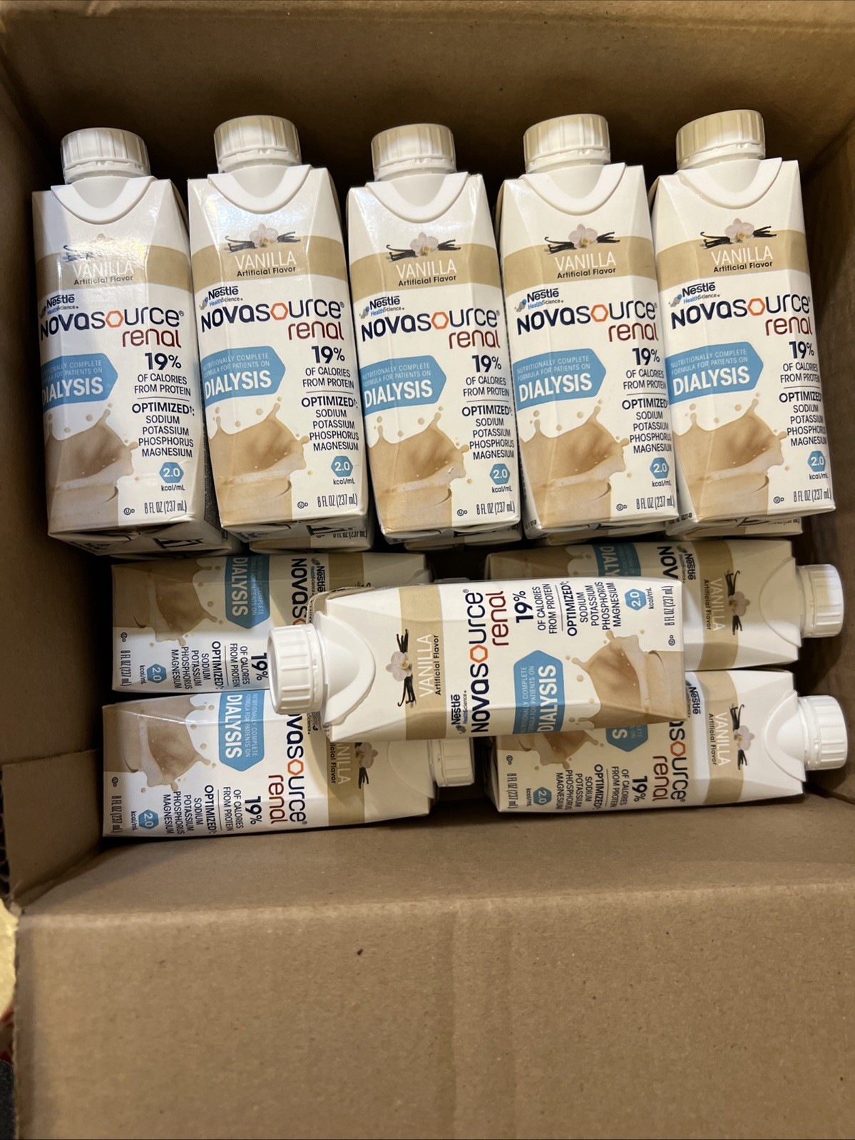 15 Nestle Vanilla Flavor Novasource Renal Formula 8 oz Cartons EXP 12/26