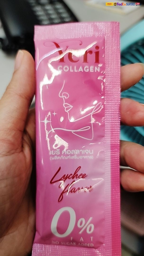 4X Yeri Collagen Strawberry Anti Aging Radiant Collagen Vit C 200000Mg