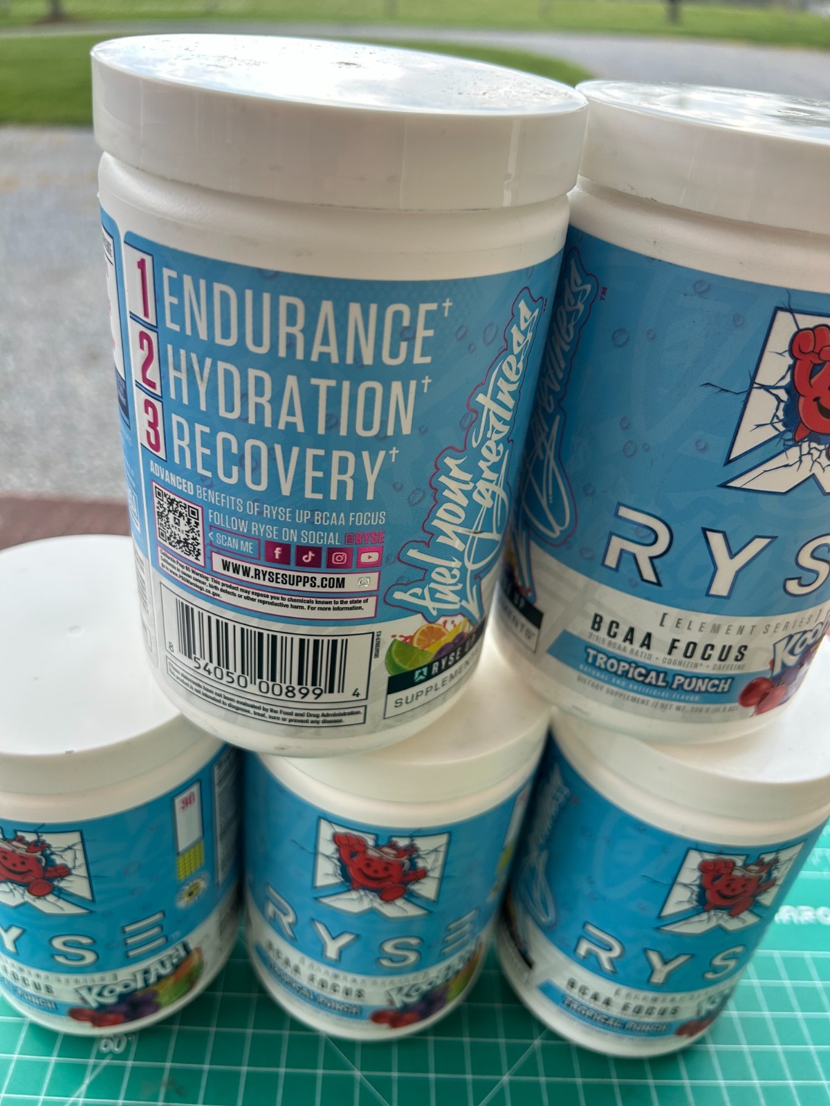 5-pack RYSE Kool-Aid Loaded Pre Workout Tropical Punch Powder Supplement Drink