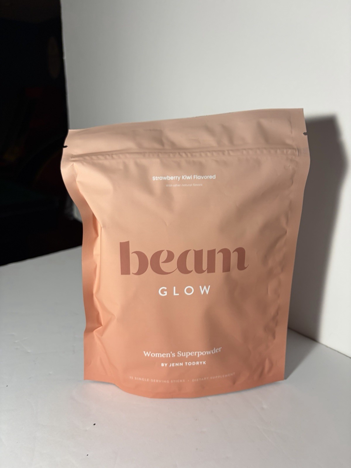 beam Glow Women’s Superpowder Women’s Health Strawberry Kiwi 15 Stick Packs