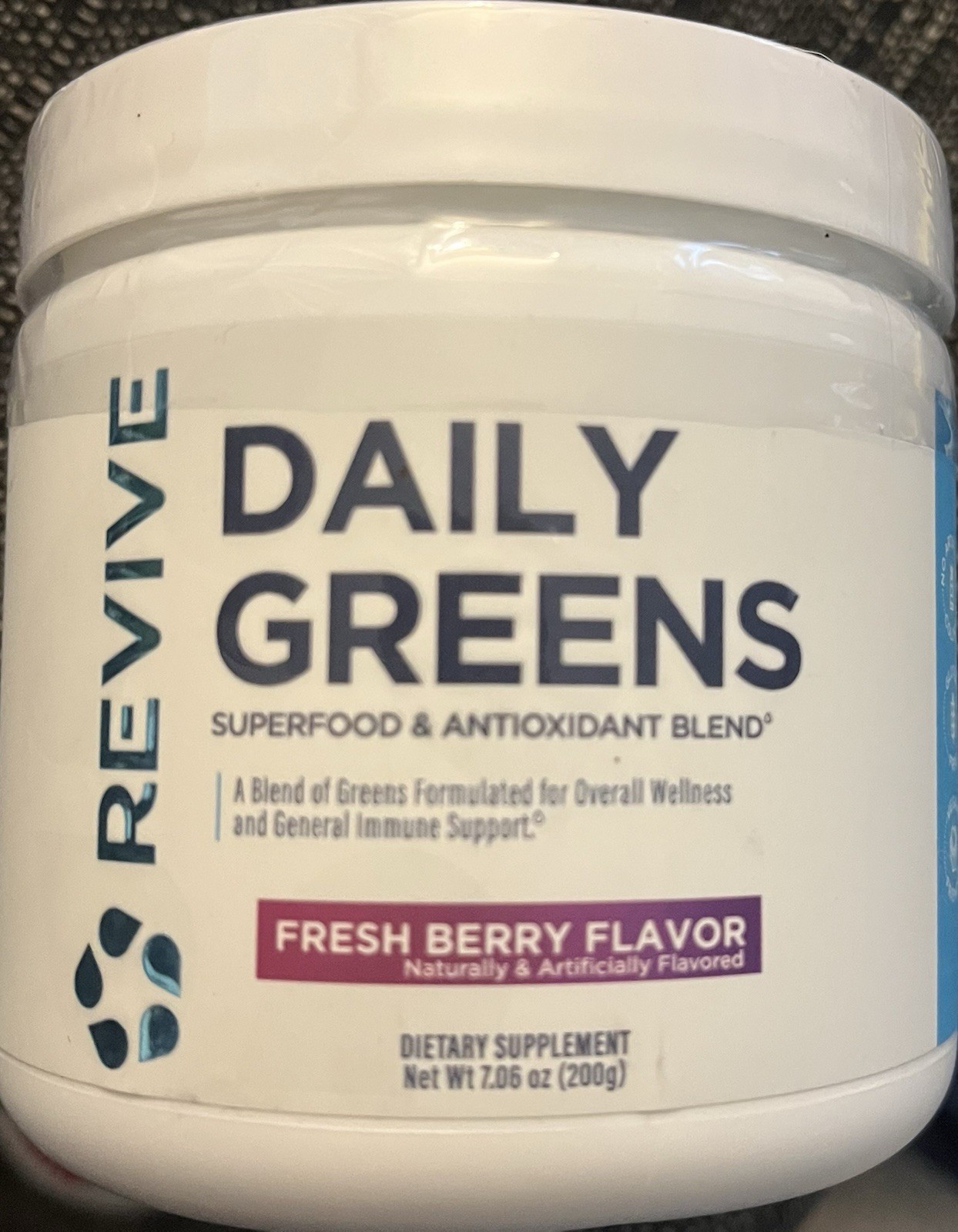 Revive Daily Greens Superfood and antioxidant Fresh Berry Flavor 7.06oz 12/26