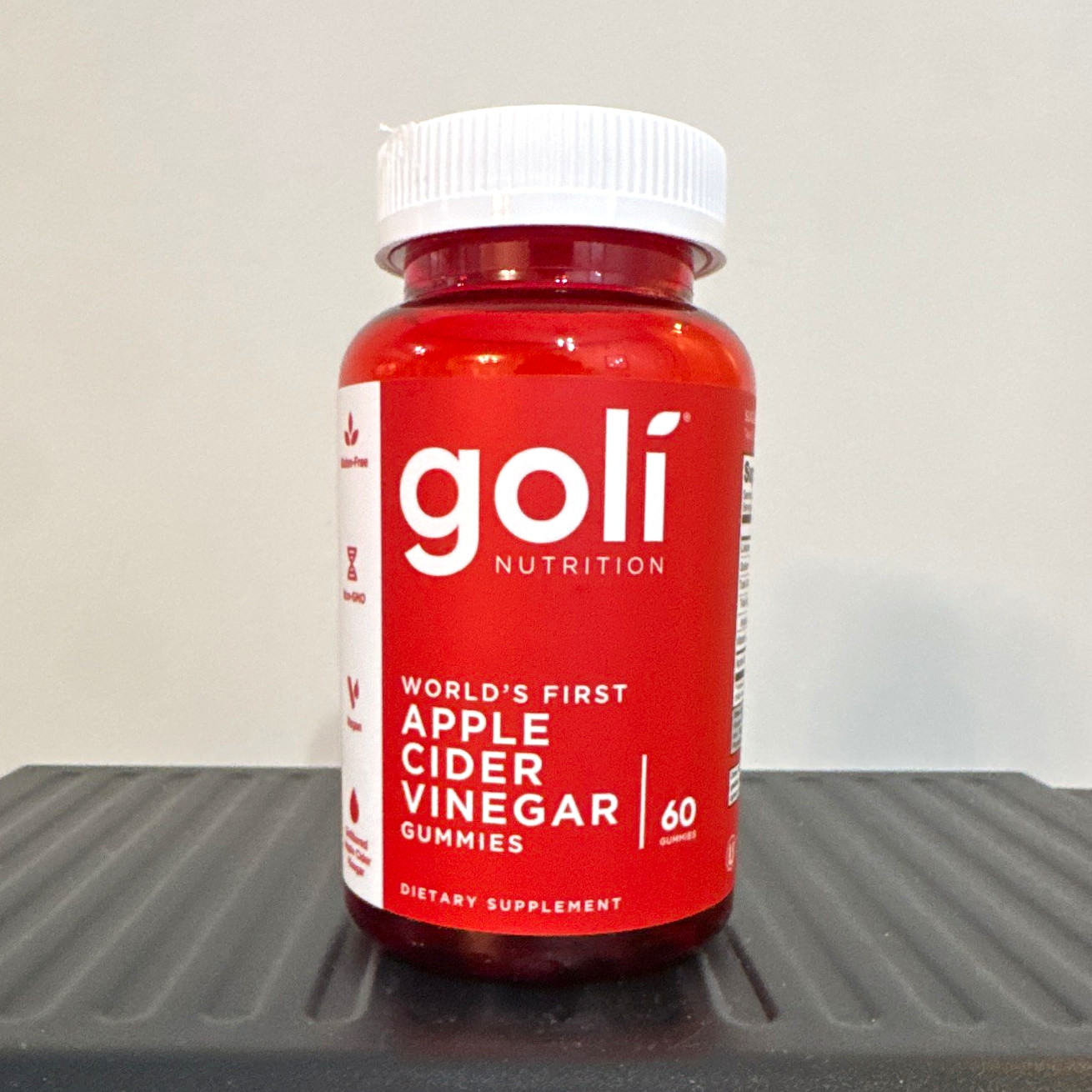 Goli Apple Cider Vinegar + Vitamin B12 Gummies Vegan Gluten-Free 60 Count