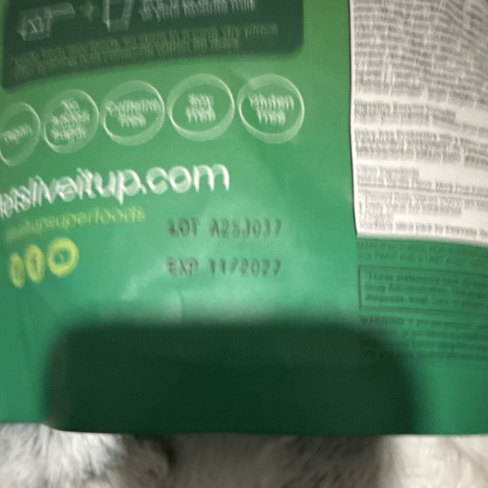 Live it Up Super Greens Powder Whole Food Supplement 8.54 oz Exp 11/2027