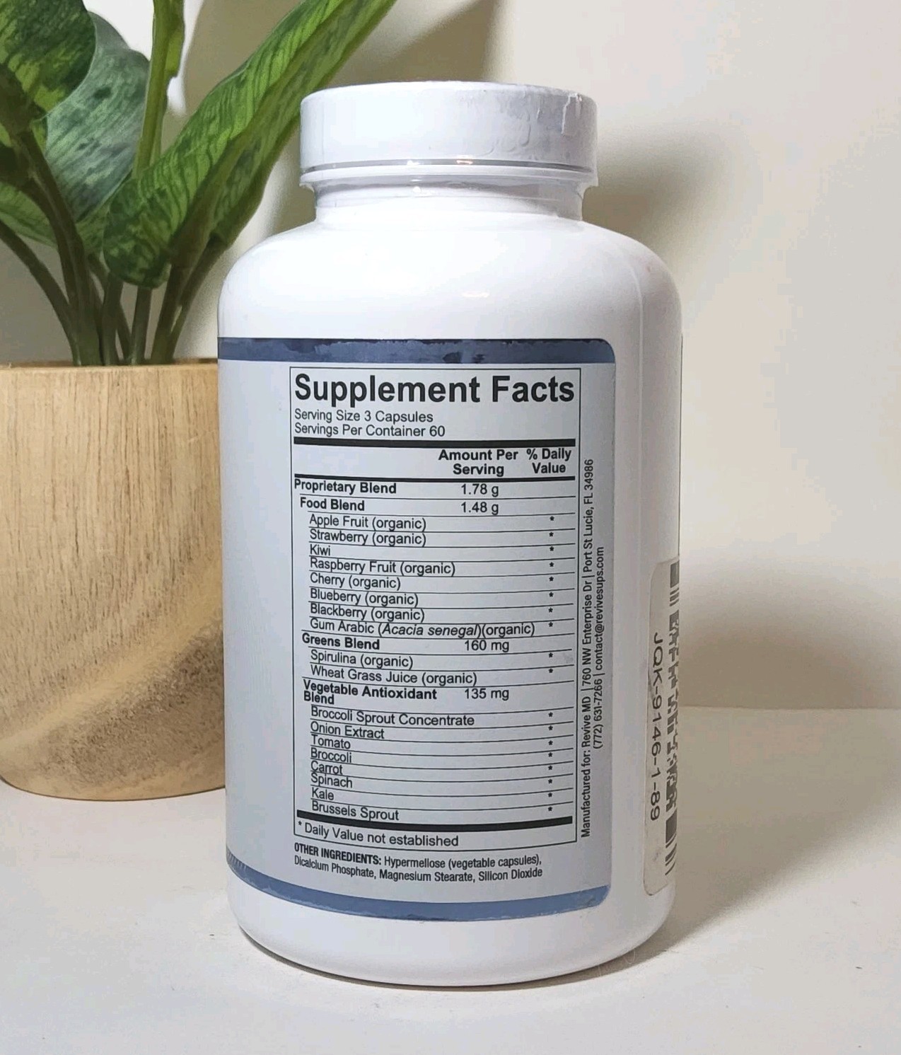 Revive Daily Greens Essential Nutrition 180 Vegetarian Capsules Exp 10/2026 NEW