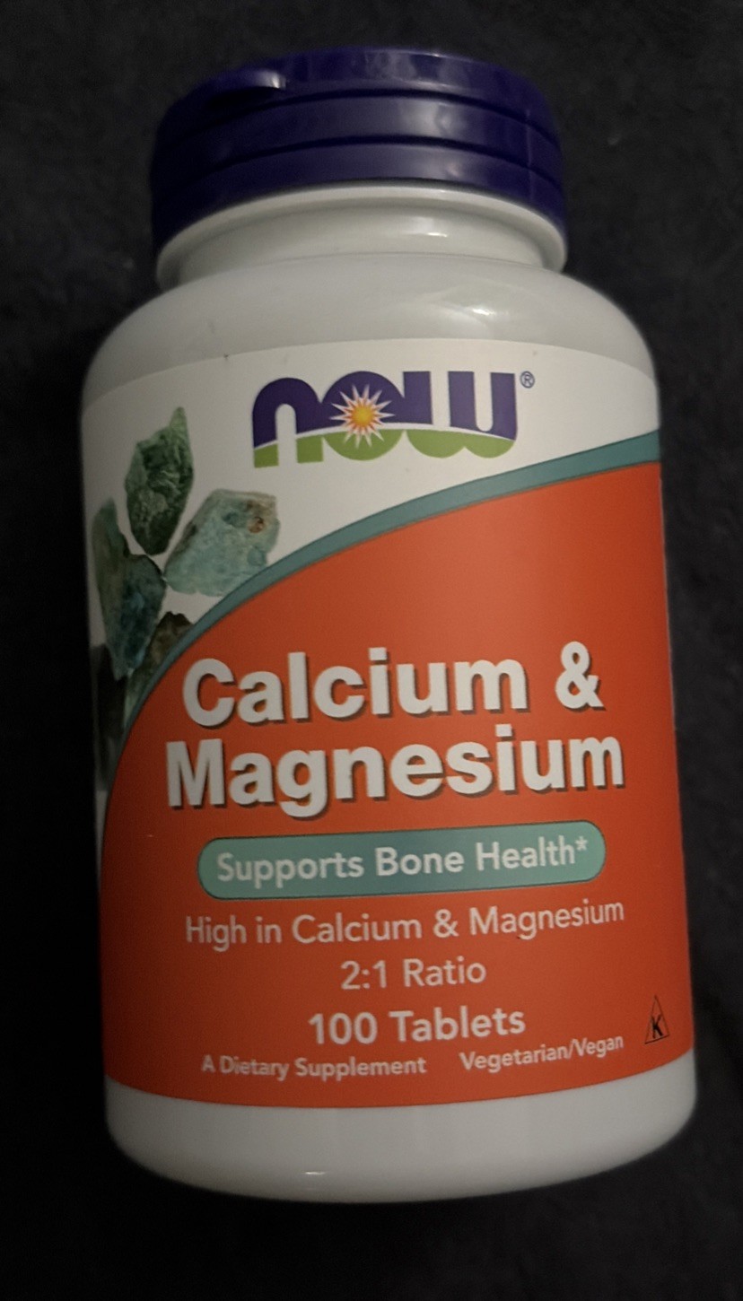 NOW Foods Calcium and Magnesium 2:1 Ratio, Supports Bone Health,100 Tablets
