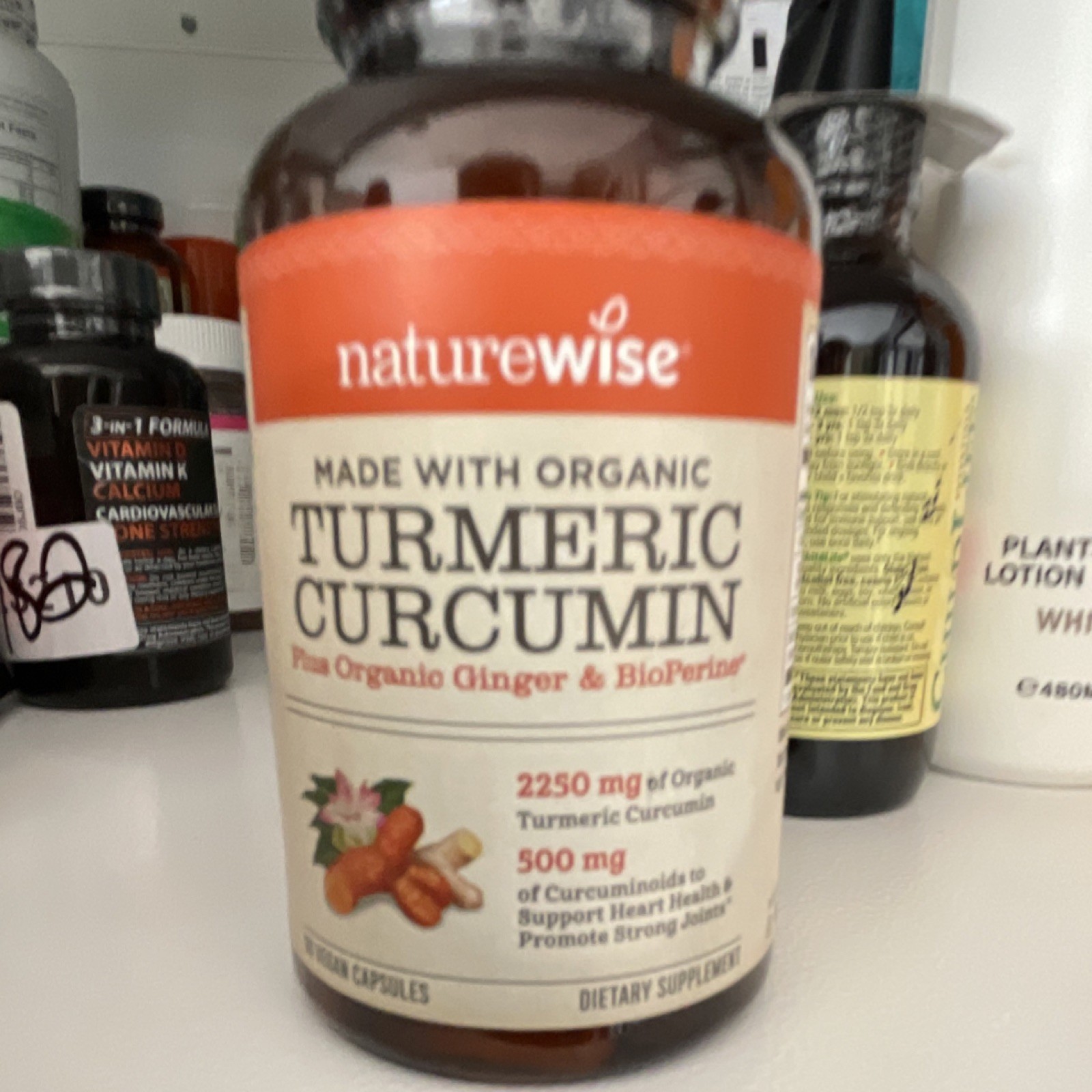 NatureWise Organic Turmeric Curcumin w/ Ginger & BioPerine 180 Caps Exp 01/2028