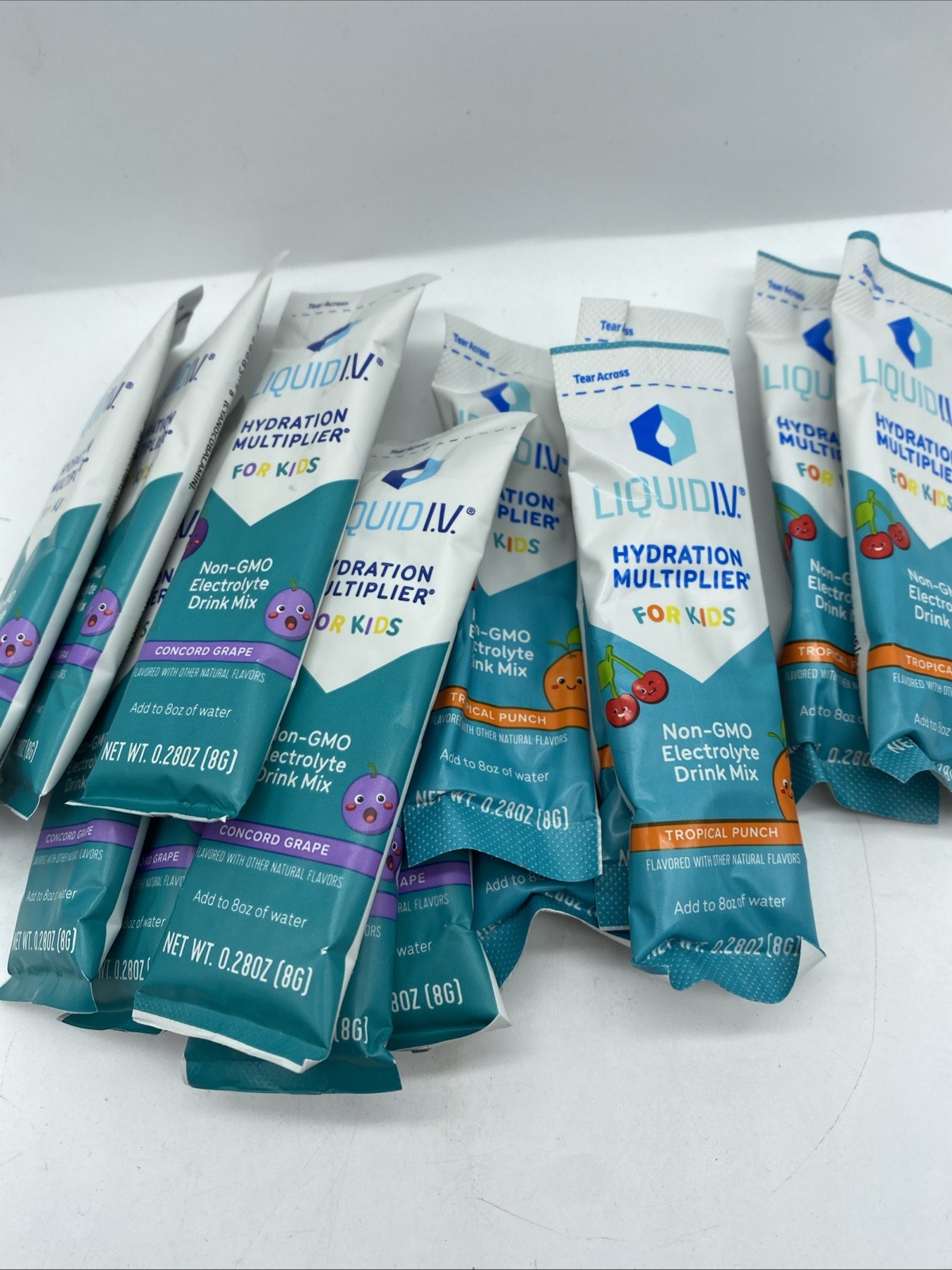 (72) Liquid I.V. Hydration Multiplier Immune Drink Mix Punch & Grape COMBINESHIP