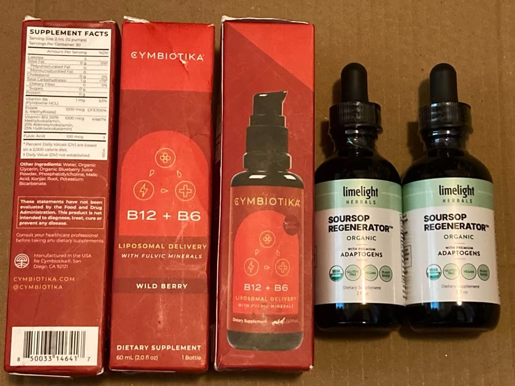 3X CYMBIOTIKA Vitamin B12+B6 Wild Berry 60ml + 2x LImelight Soursop Regenerator