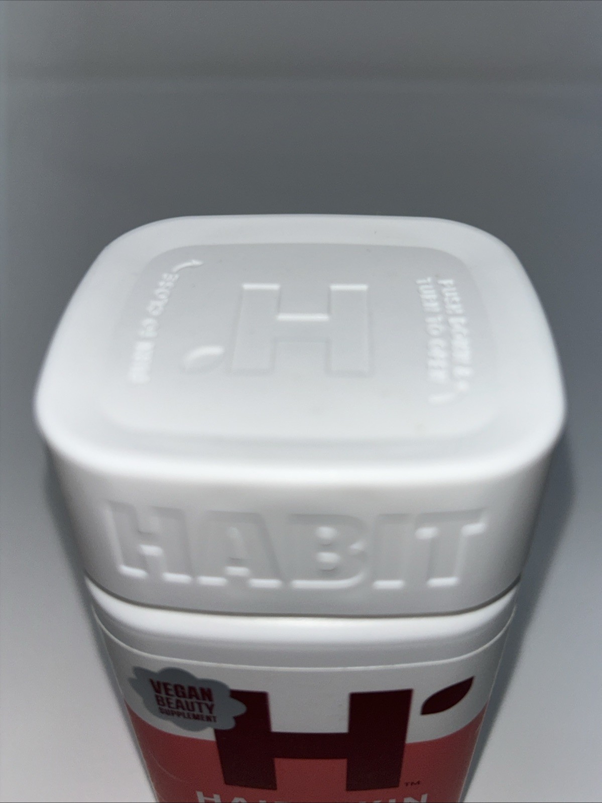 Habit Hair Skin Nails 60 Capsules – Supports Hydration – Exp 01/2027 – Brand New