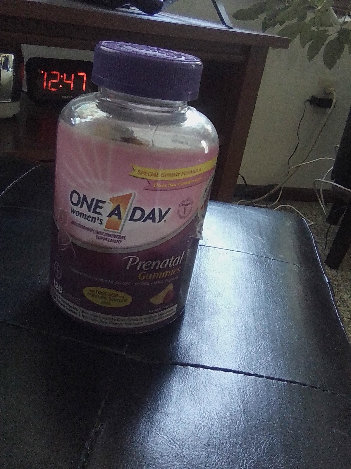 One A Day Women’s Prenatal Multivitamin Gummies 120 Gummies – Exp 2027/2