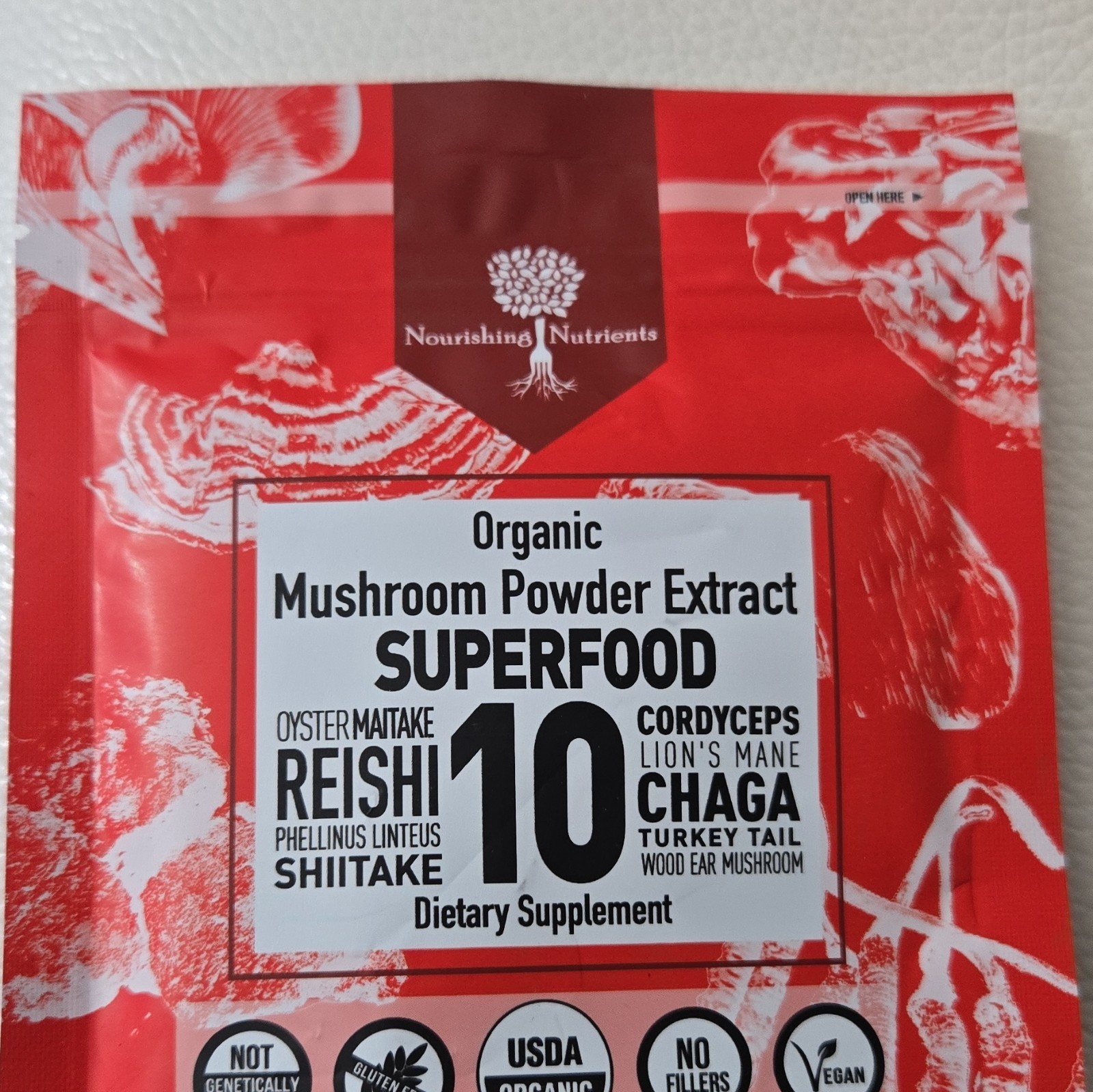 Nourishing Nutrients Organic Mushroom Powder Extract Reishi Chaga Cordyceps