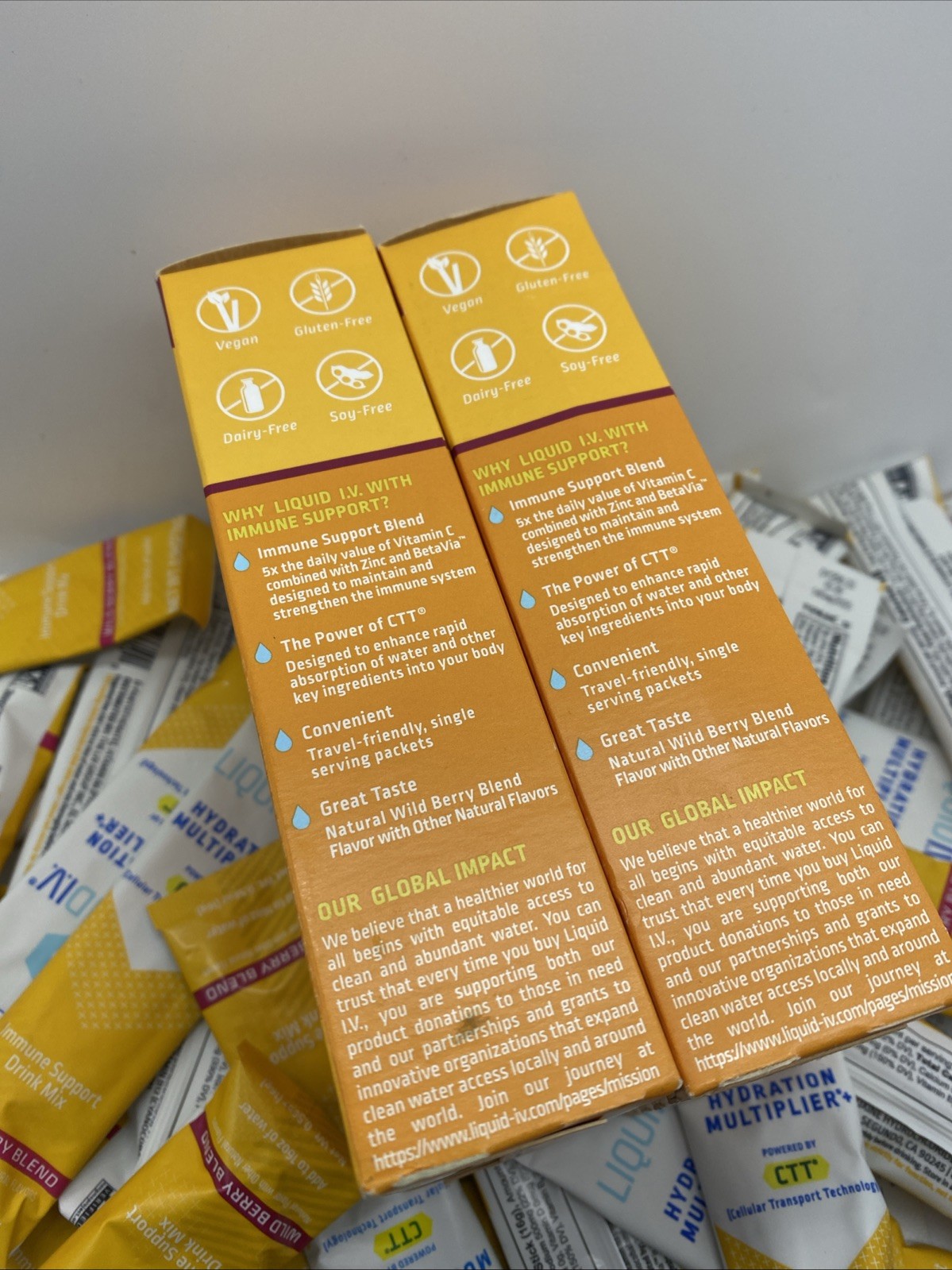 (75) Liquid I.V. Hydration Multiplier Immune Drink Mix WildBerry JN25COMBINESHIP