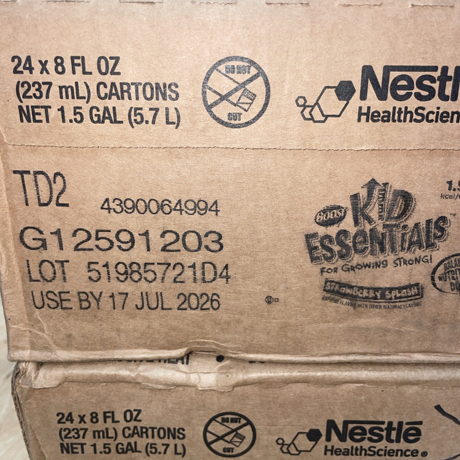 Boost Kid Essentials 1 Strawberry Splash 240 Cals 8oz Carton 24 exp 07/26