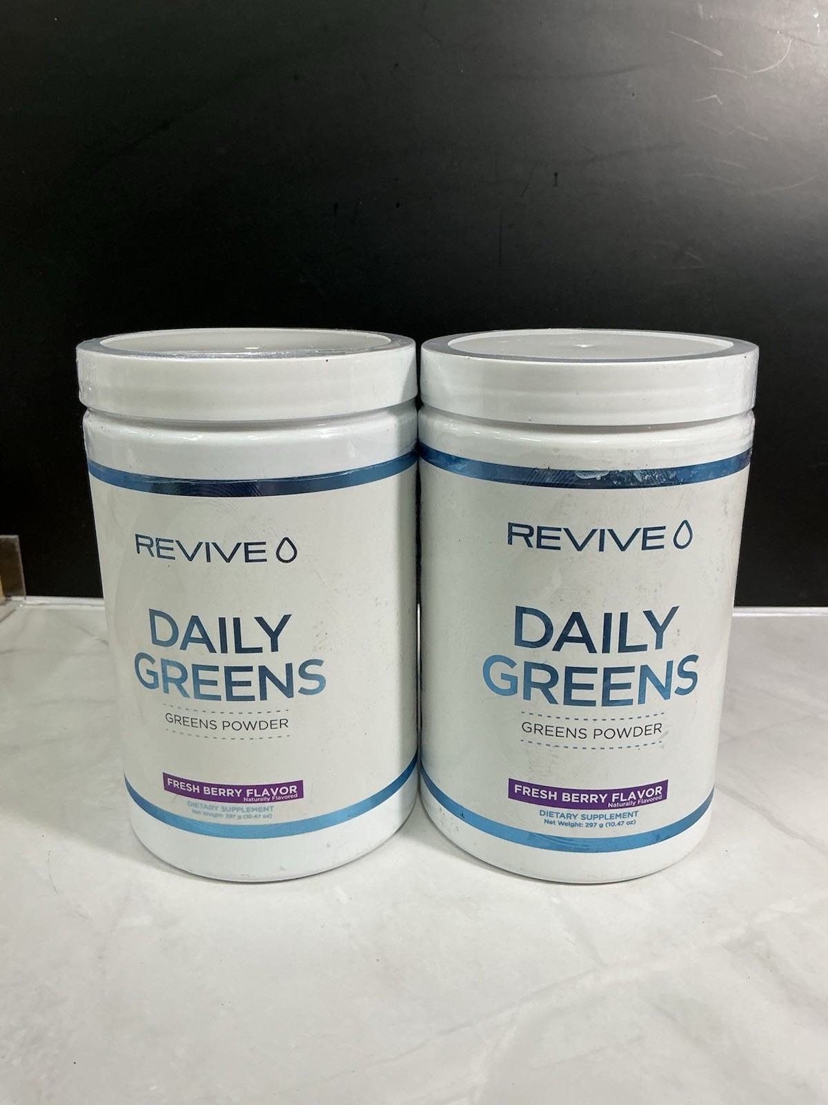 2X Revive Daily Greens, Fresh Berry, 17.77 oz (504 g) Exp 9/27