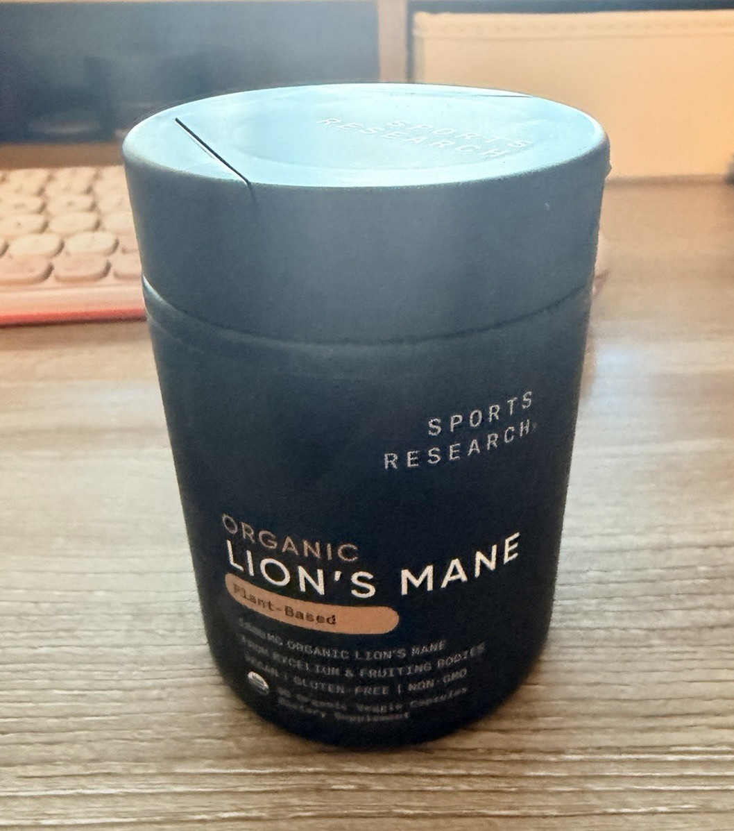 Sports Research Plant-Based Lion’s Mane Capsules Gluten-Free Non-GMO