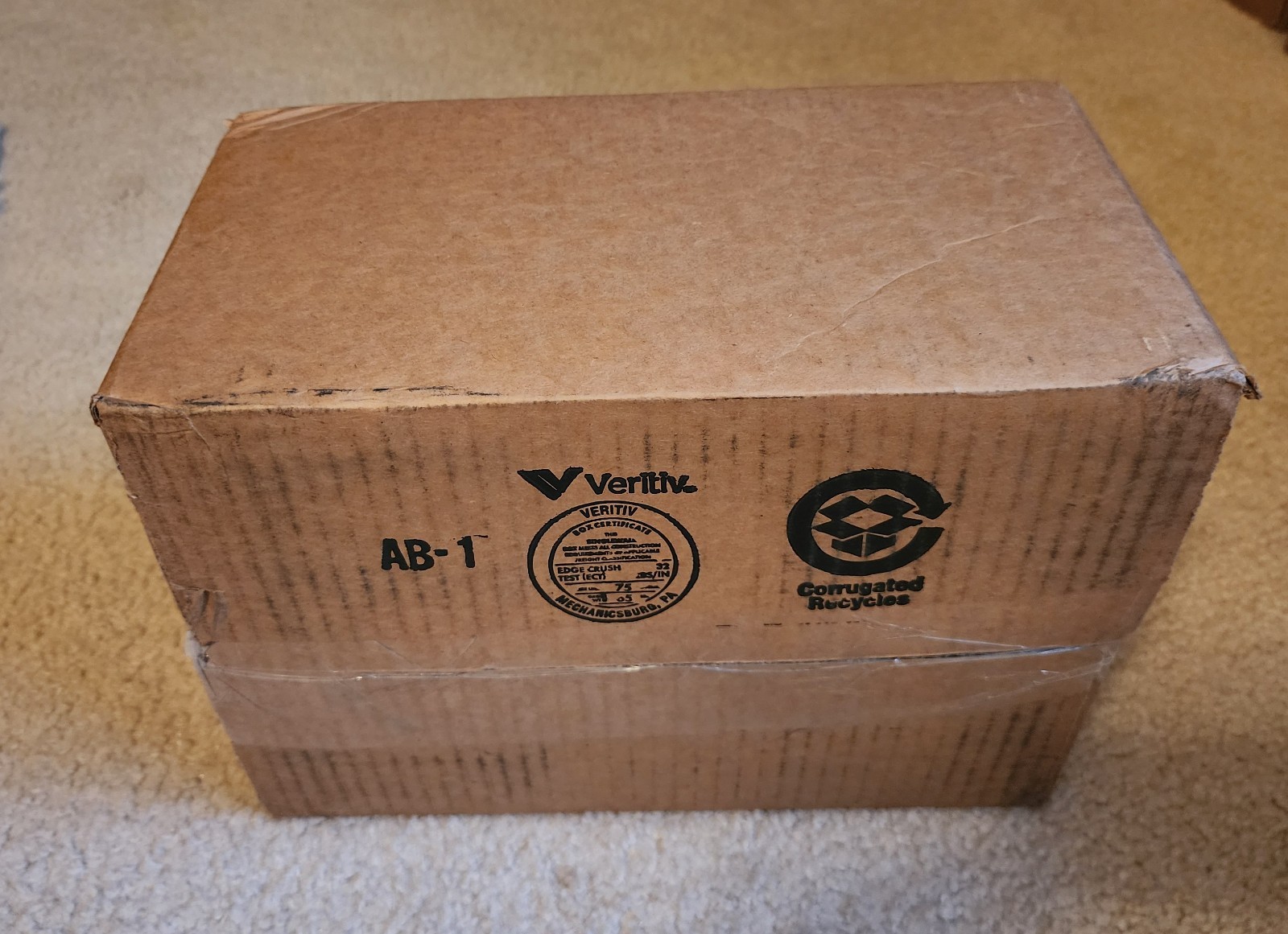 24 CT. TWOCAL HN 2.0 Cal Tube Feeding Formula 8 Oz Box Of Vanilla Exp Dec 2026