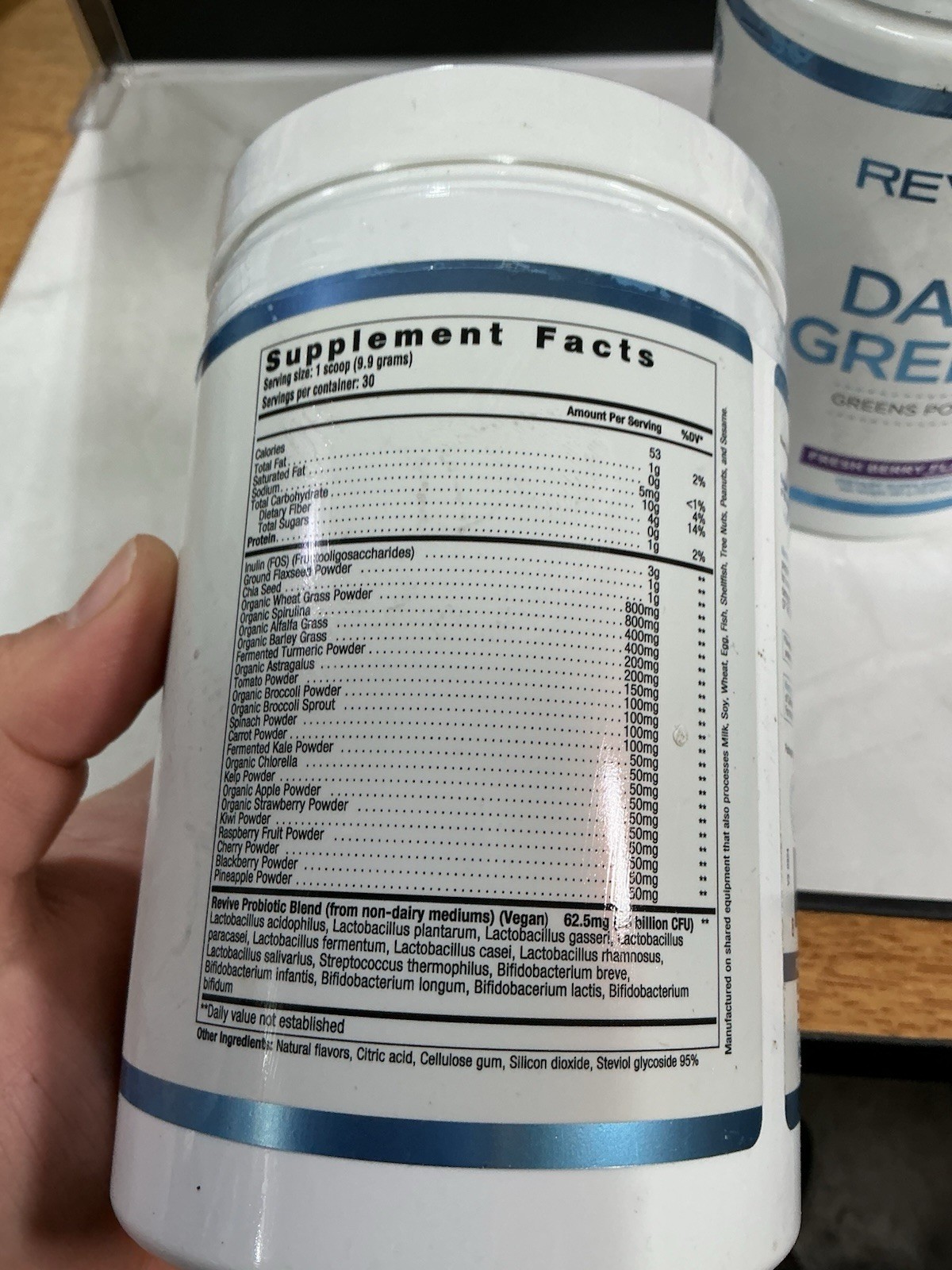2X Revive Daily Greens, Fresh Berry, 17.77 oz (504 g) Exp 9/27