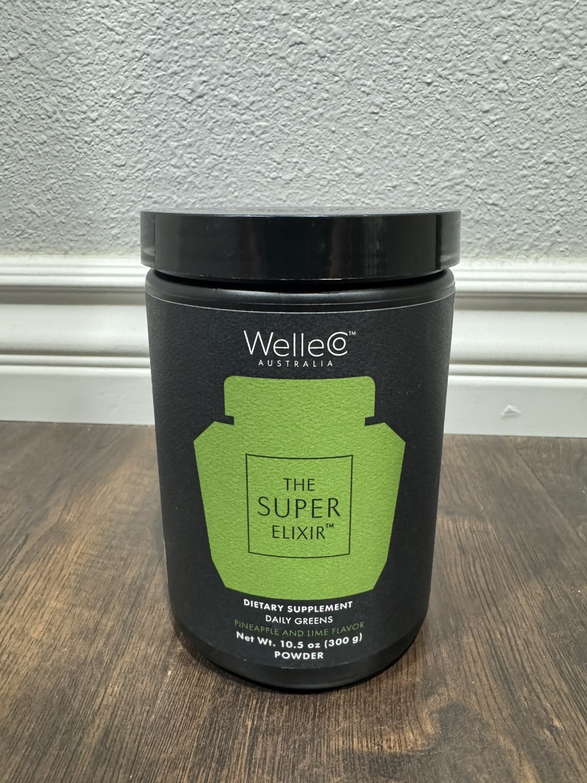 WelleCo The Super Elixir Daily Greens 10.5oz Powder Pineapple Lime NEW Exp 2/27