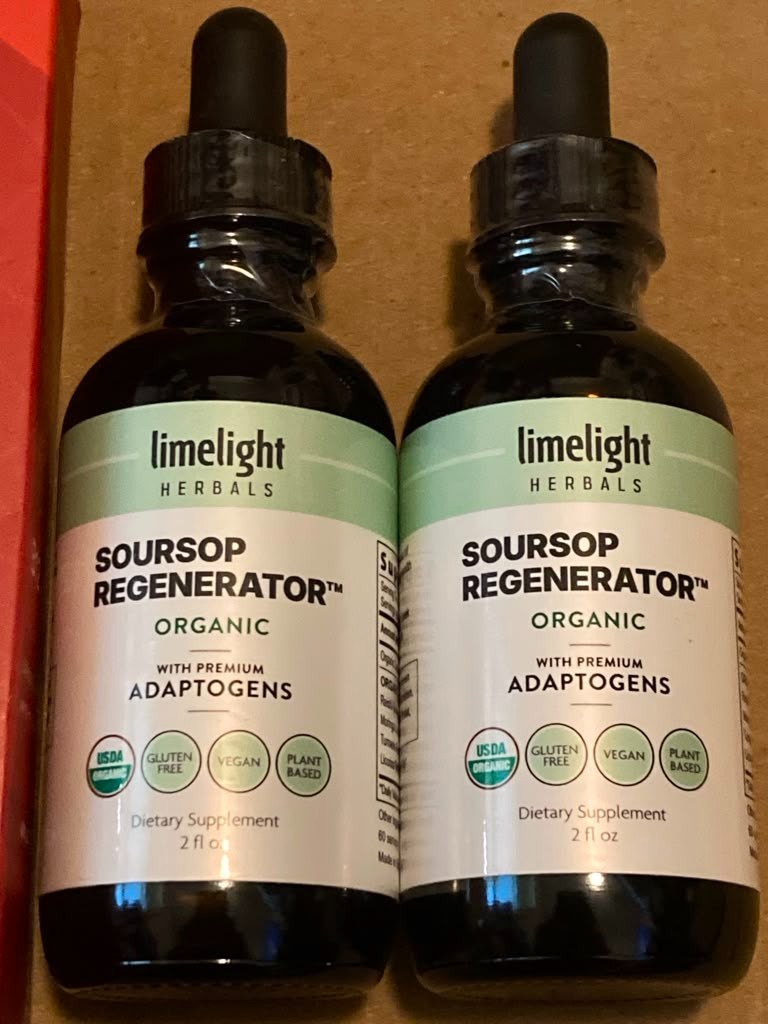 3X CYMBIOTIKA Vitamin B12+B6 Wild Berry 60ml + 2x LImelight Soursop Regenerator