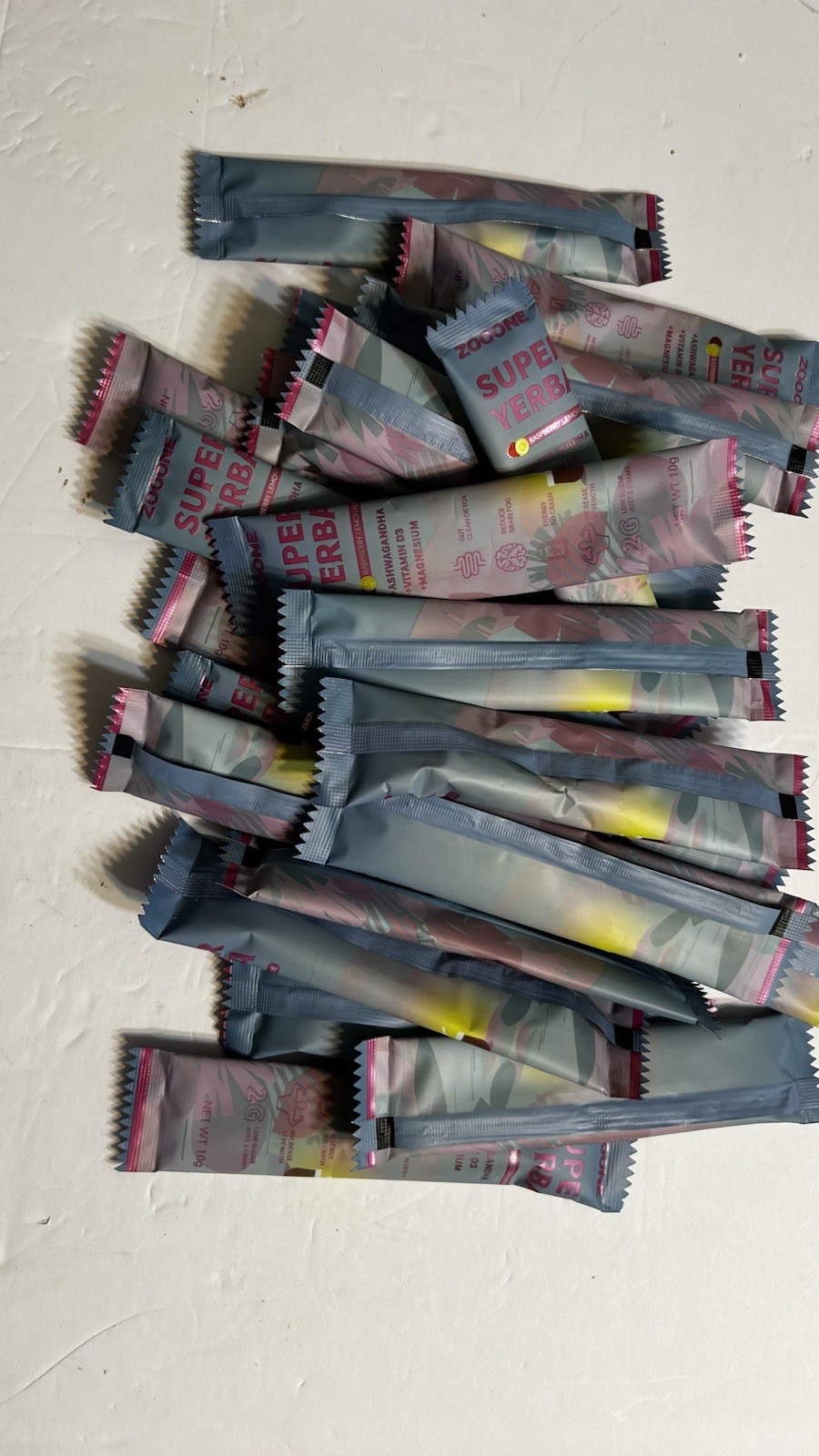 Zoone Super Yerba Raspberry Lemonade Drink Powder Packets Open Packing 23